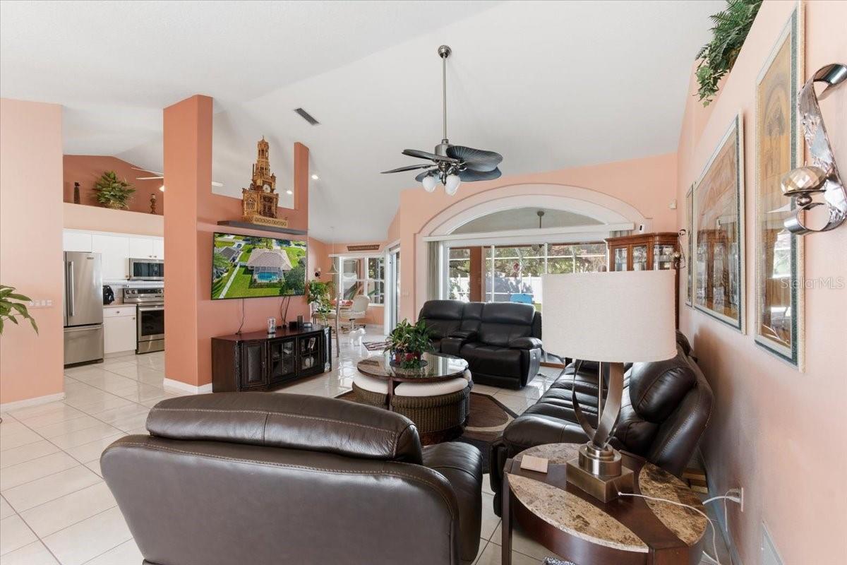 8 WAINMONT PL, PALM COAST, FL, 32164