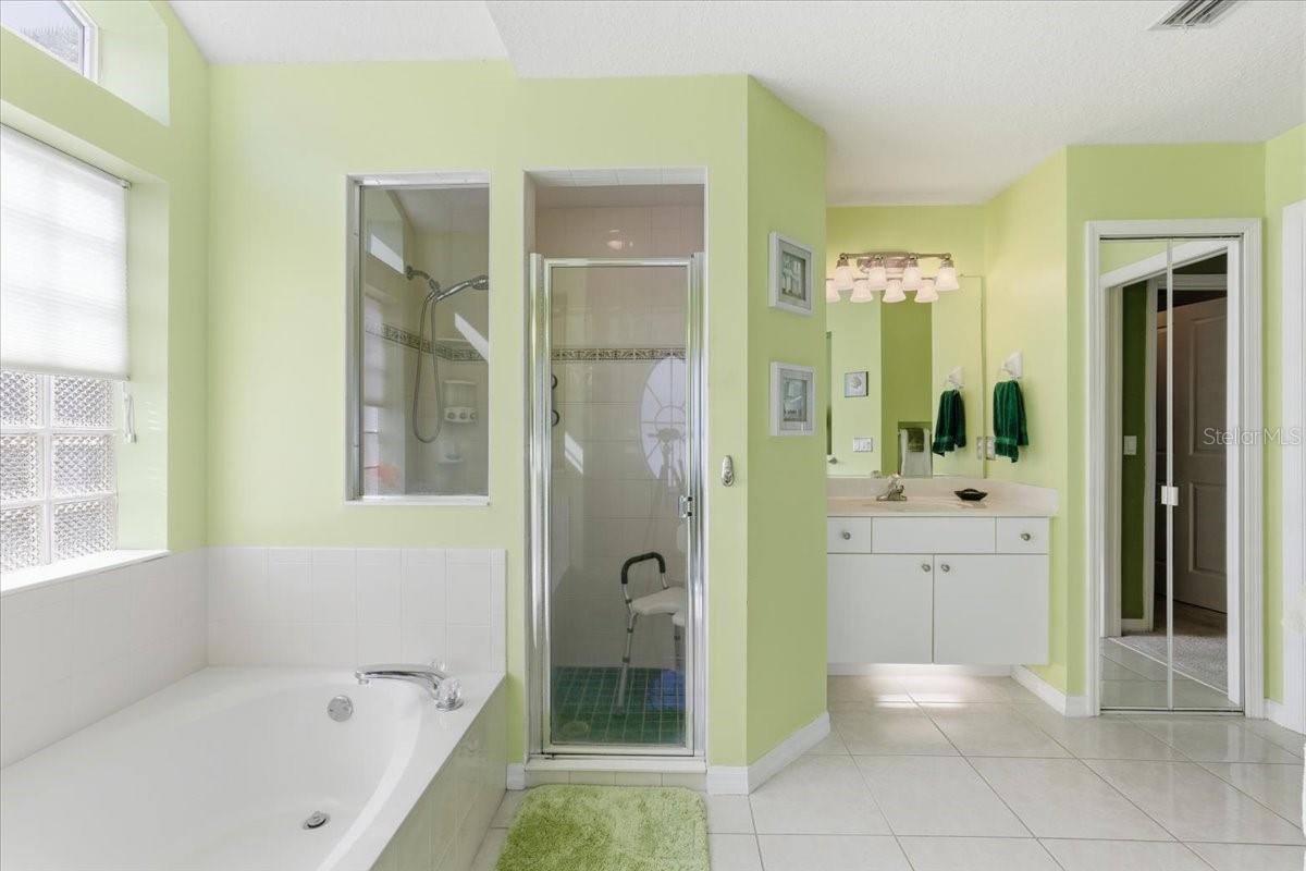 8 WAINMONT PL, PALM COAST, FL, 32164