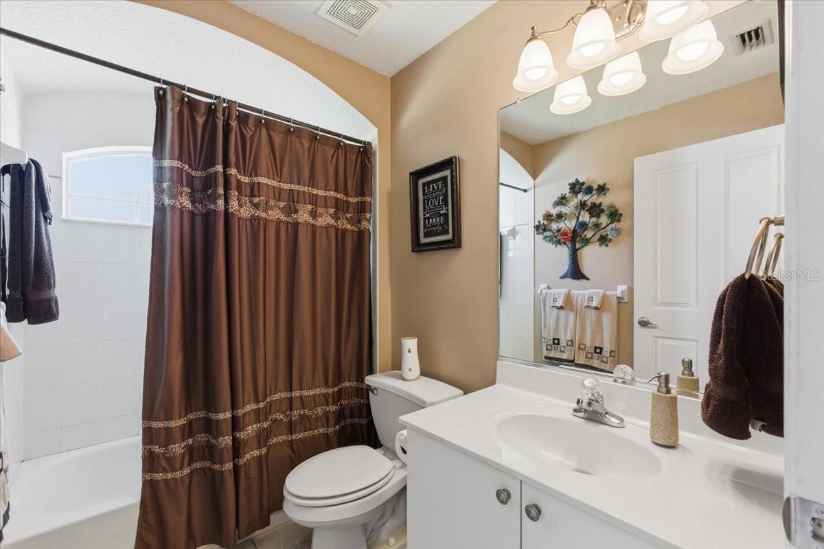 8 WAINMONT PL, PALM COAST, FL, 32164