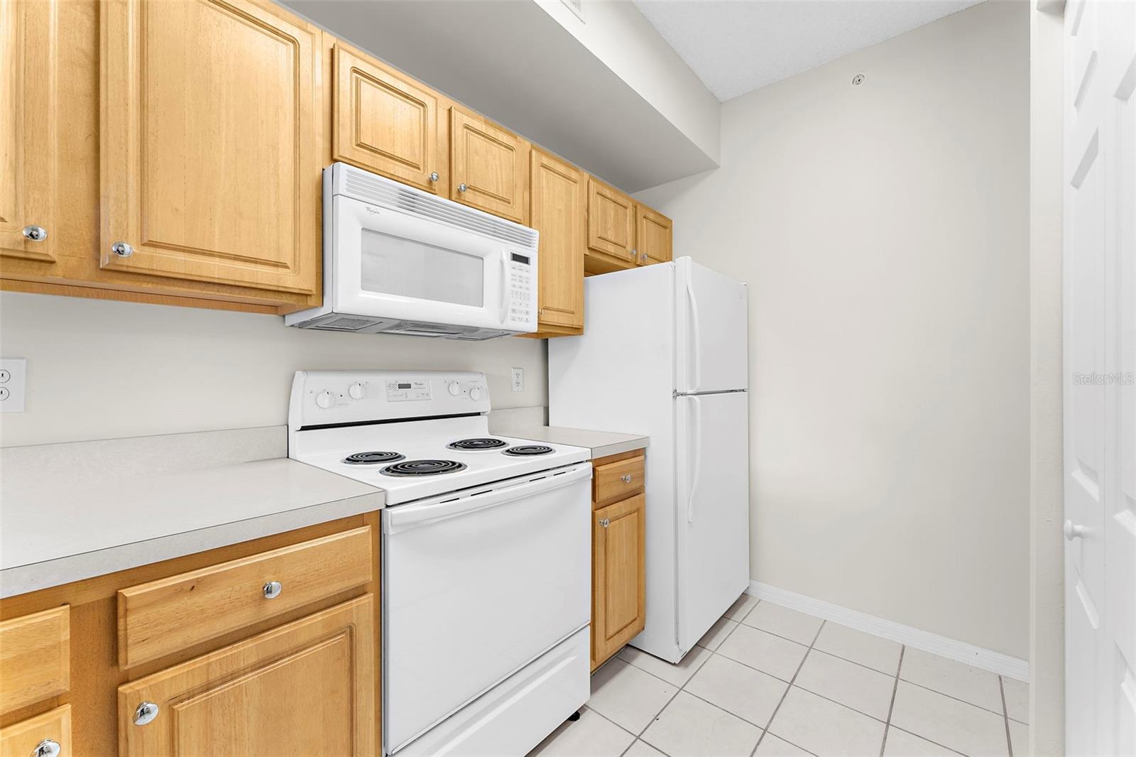 5001 BARALDI CIR #22-211, SARASOTA, FL, 34235