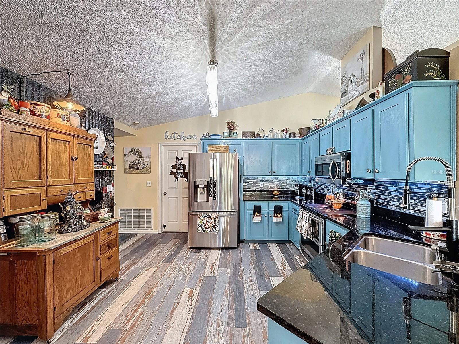 6811 KINGSTREE CT, PORT RICHEY, FL, 34668