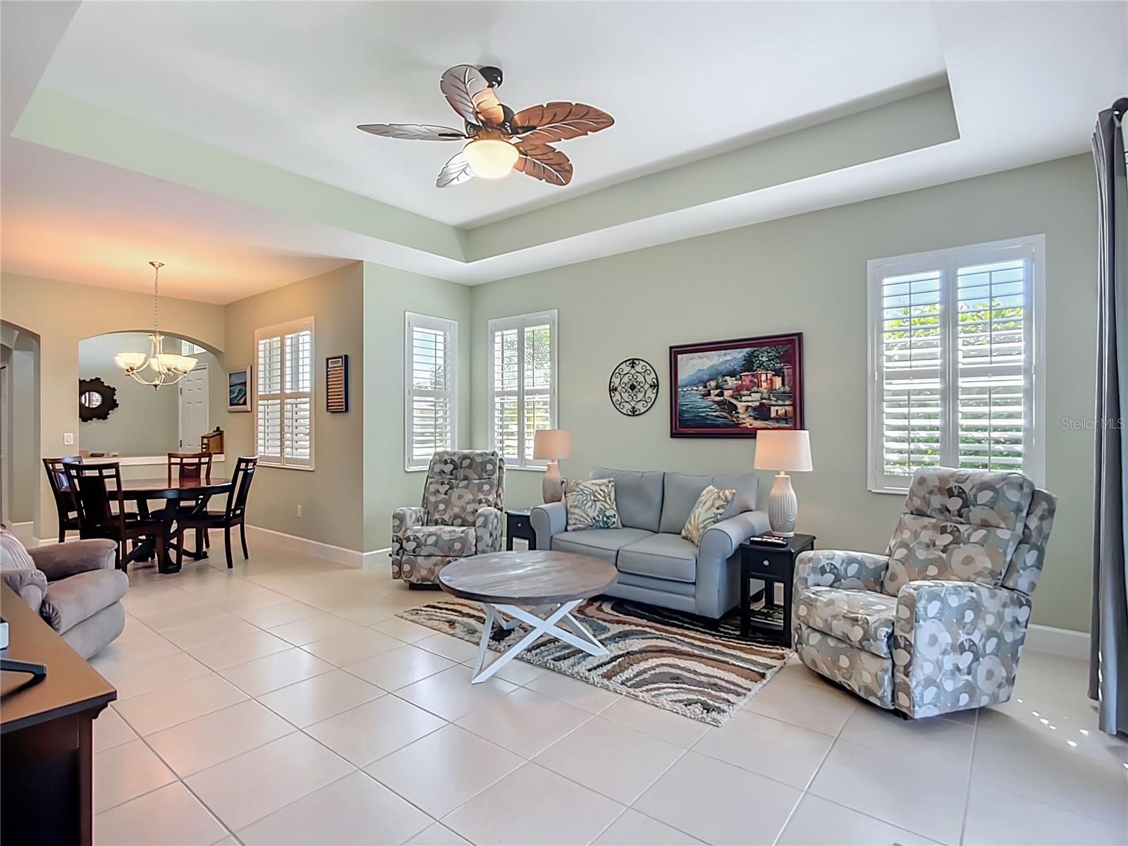 689 CHIPPER DR, SUN CITY CENTER, FL, 33573