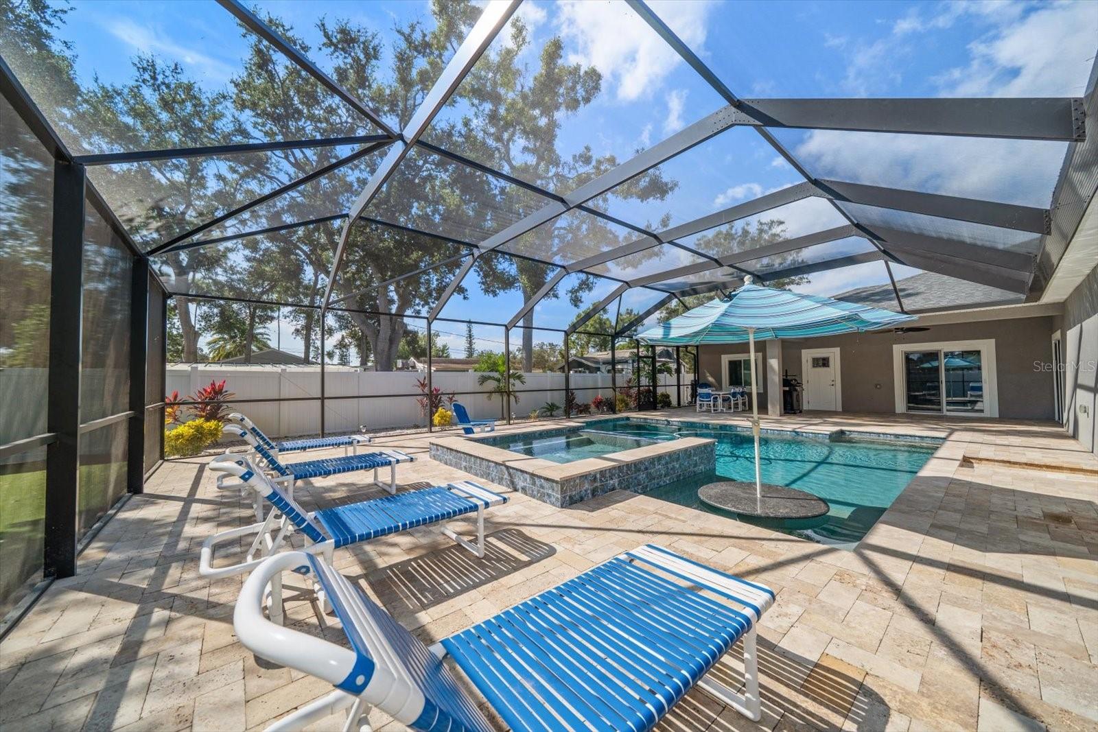 560 CLEARWATER LARGO RD S, LARGO, FL, 33770