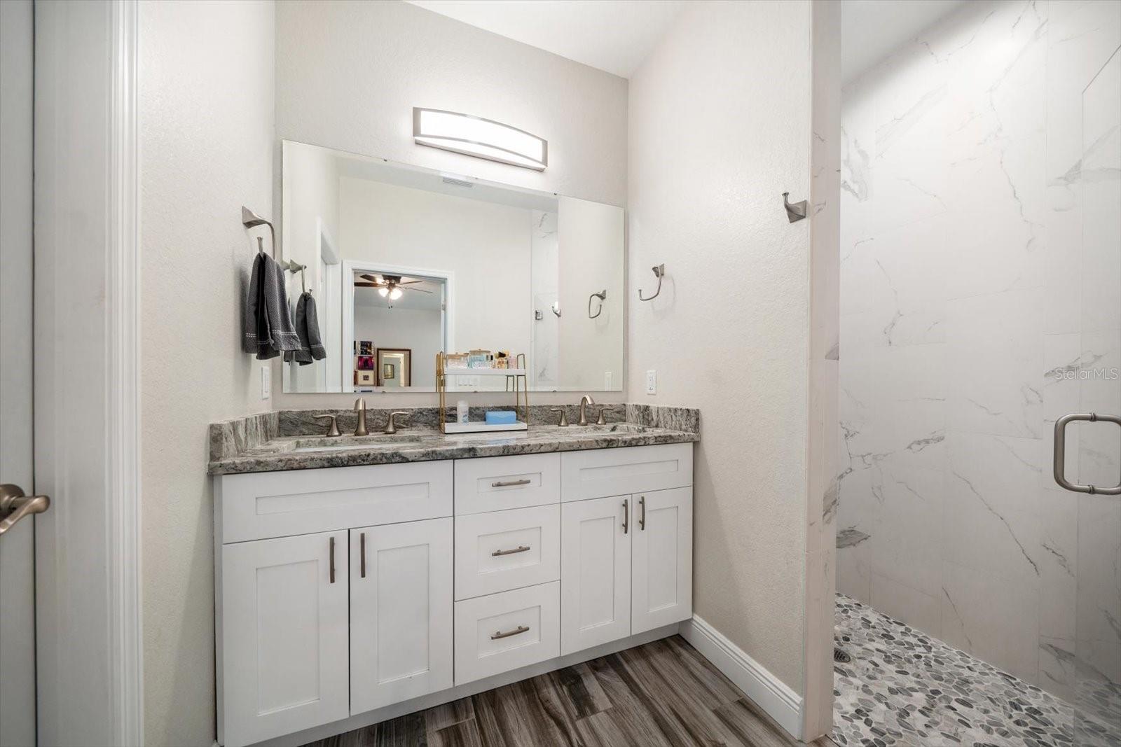 560 CLEARWATER LARGO RD S, LARGO, FL, 33770