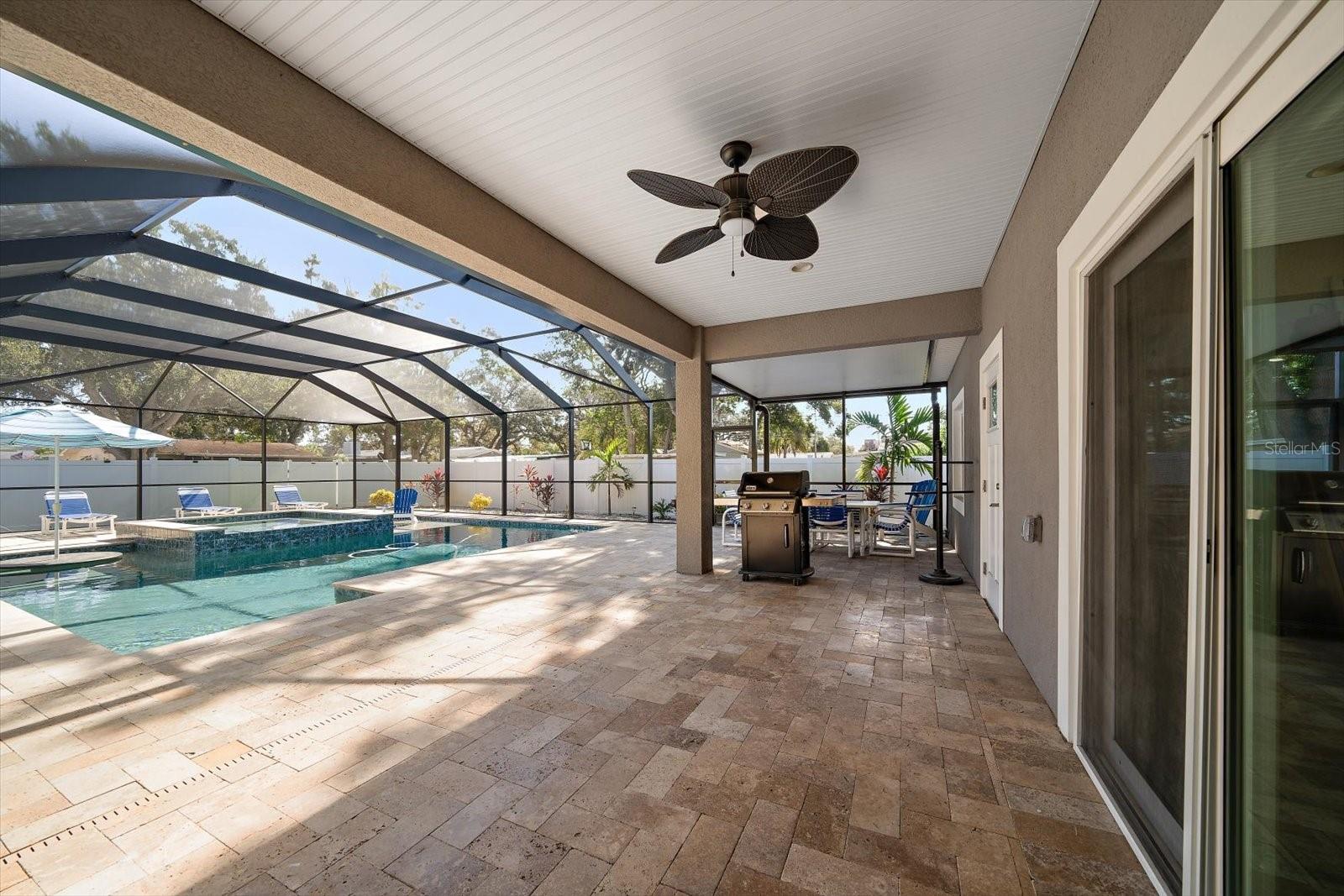 560 CLEARWATER LARGO RD S, LARGO, FL, 33770