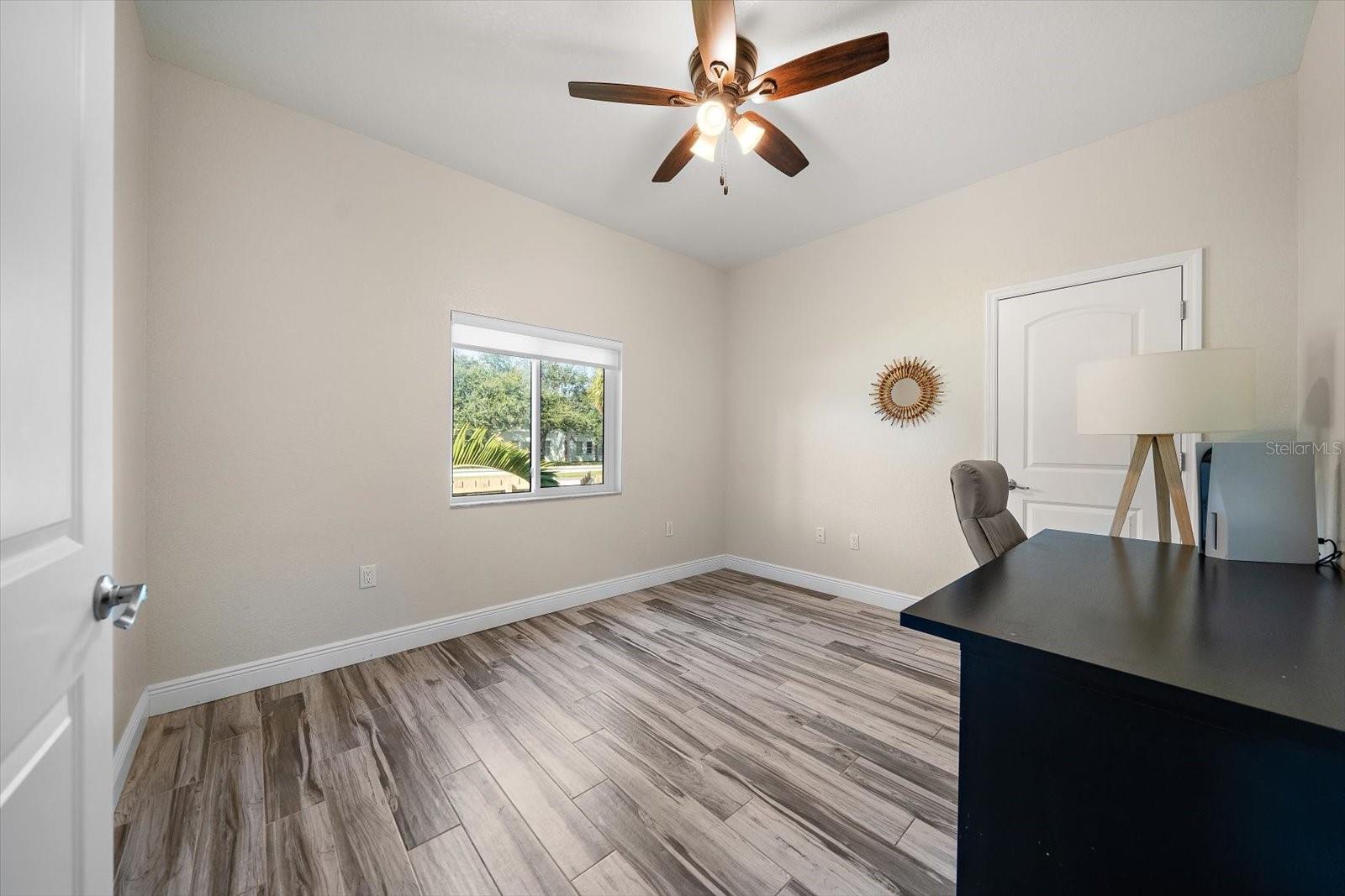 560 CLEARWATER LARGO RD S, LARGO, FL, 33770