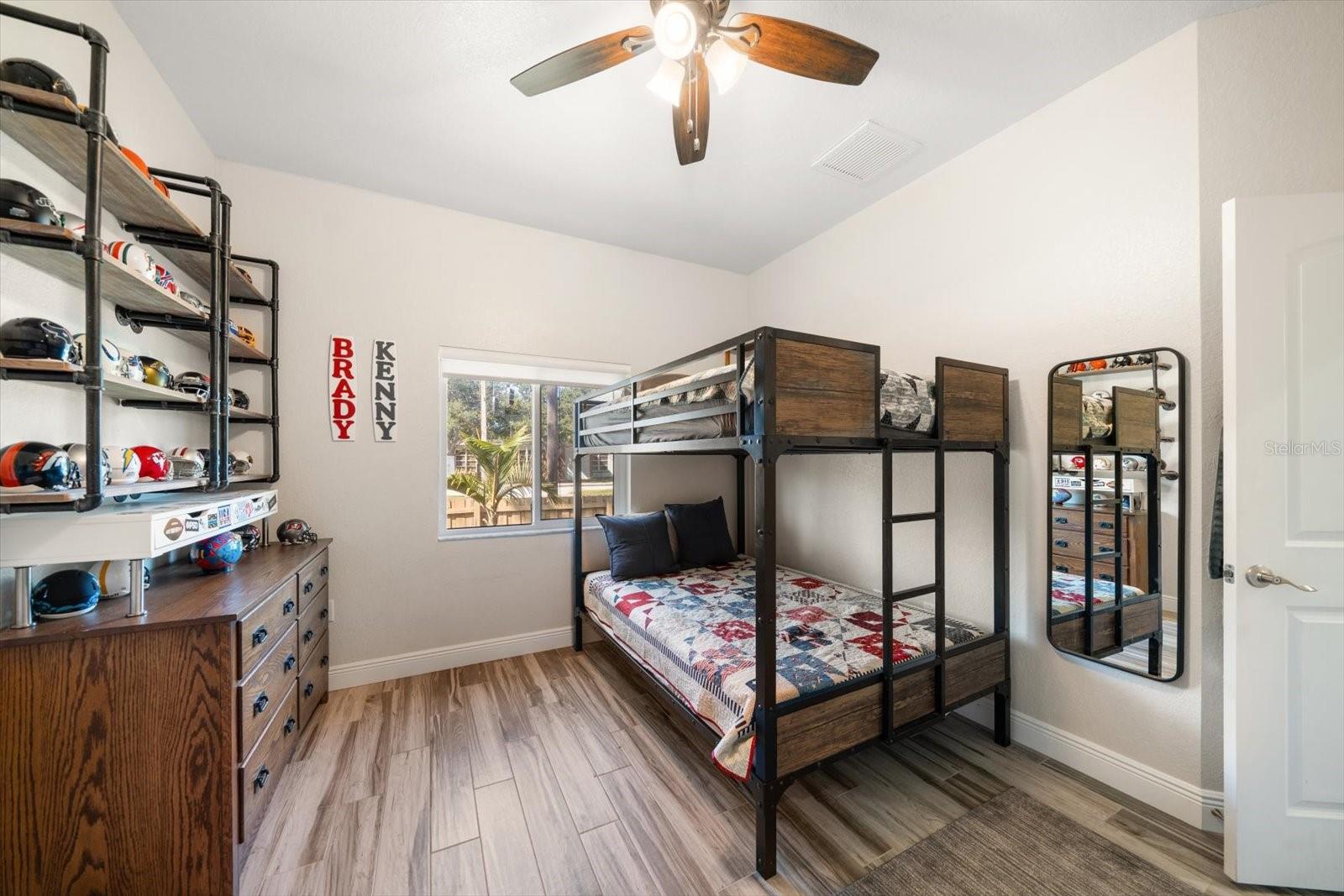 560 CLEARWATER LARGO RD S, LARGO, FL, 33770