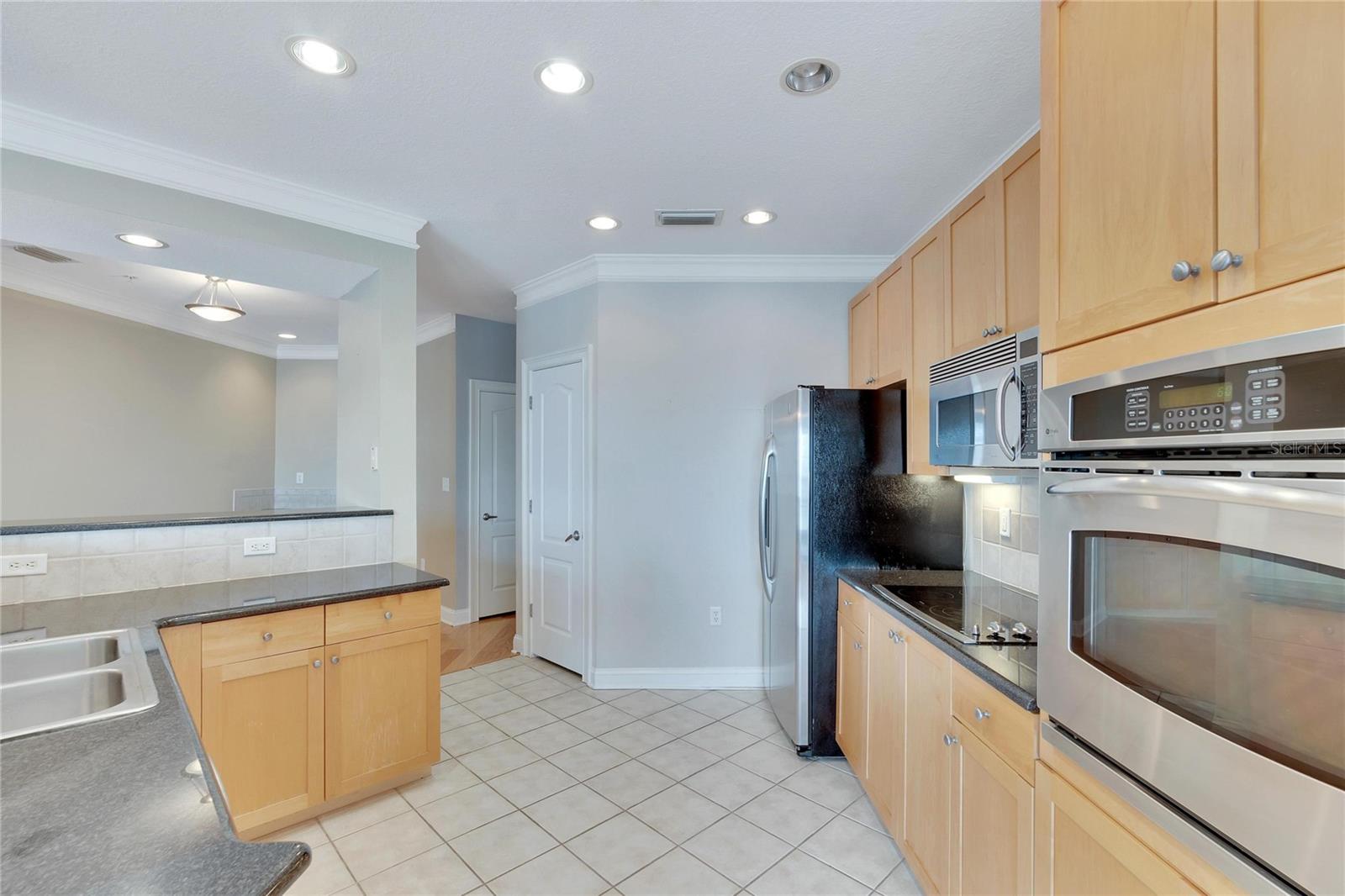 6414 SUNSET BAY CIR, APOLLO BEACH, FL, 33572