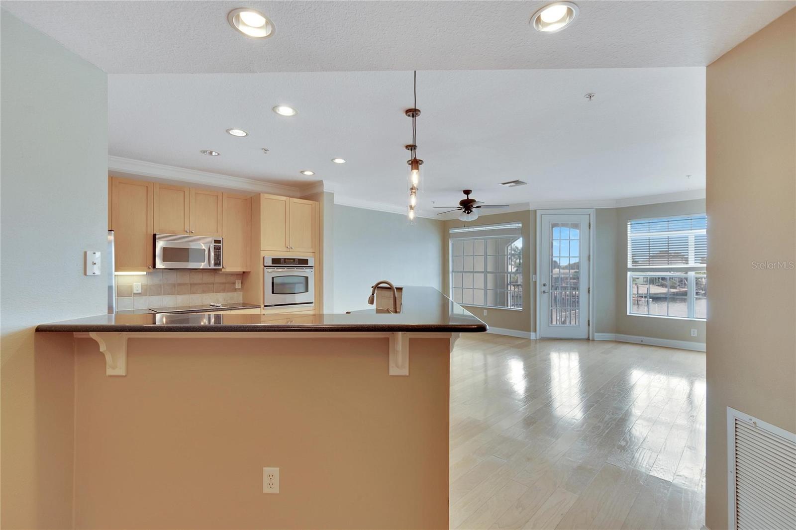 6414 SUNSET BAY CIR, APOLLO BEACH, FL, 33572