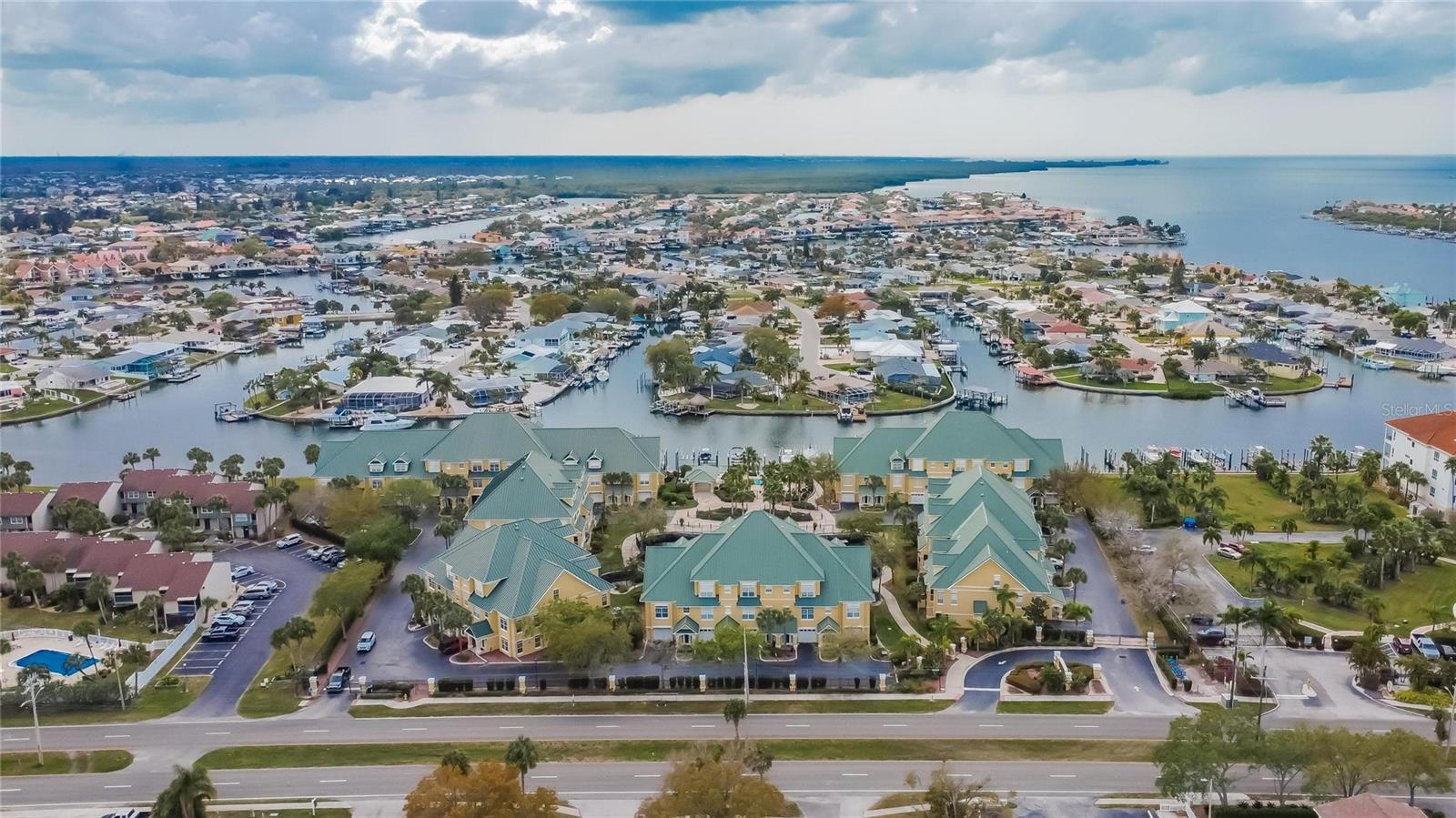 6414 SUNSET BAY CIR, APOLLO BEACH, FL, 33572