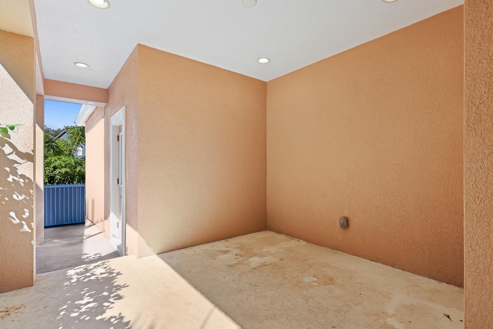 5917 GRAND LONEOAK LN, LITHIA, FL, 33547