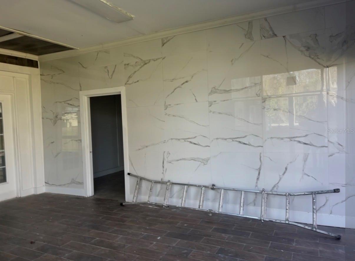 110 E 9TH AVE, HAVANA, FL, 32333