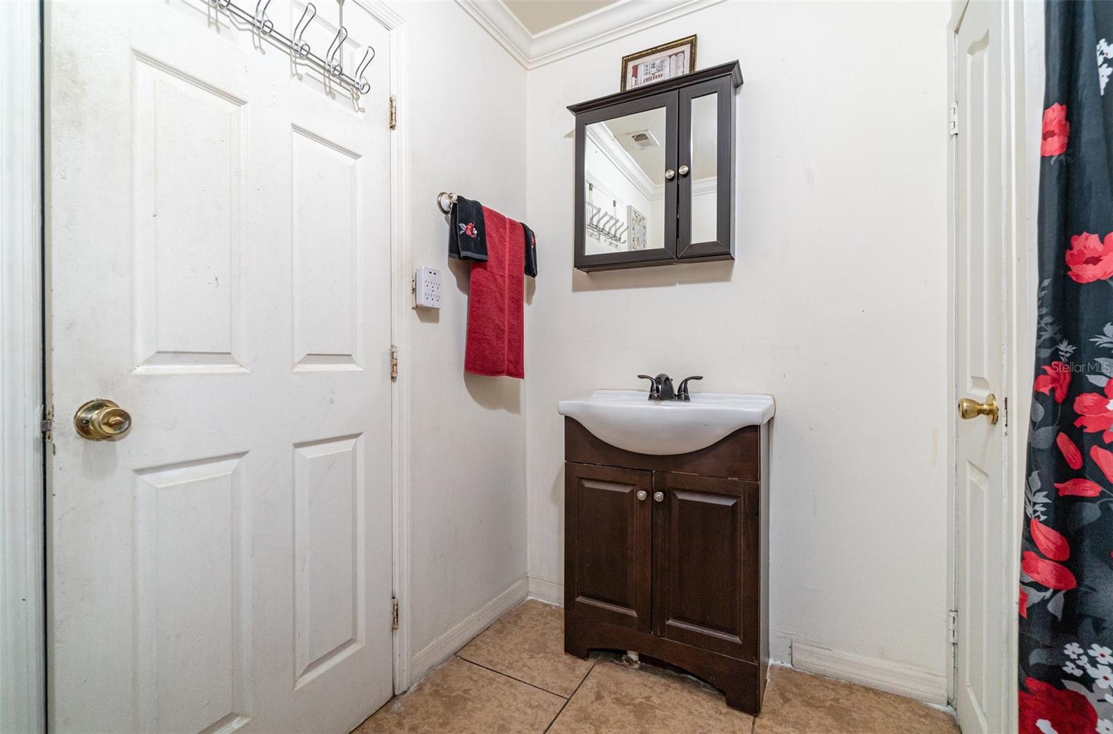 746 S HIGHLAND AVE, APOPKA, FL, 32703