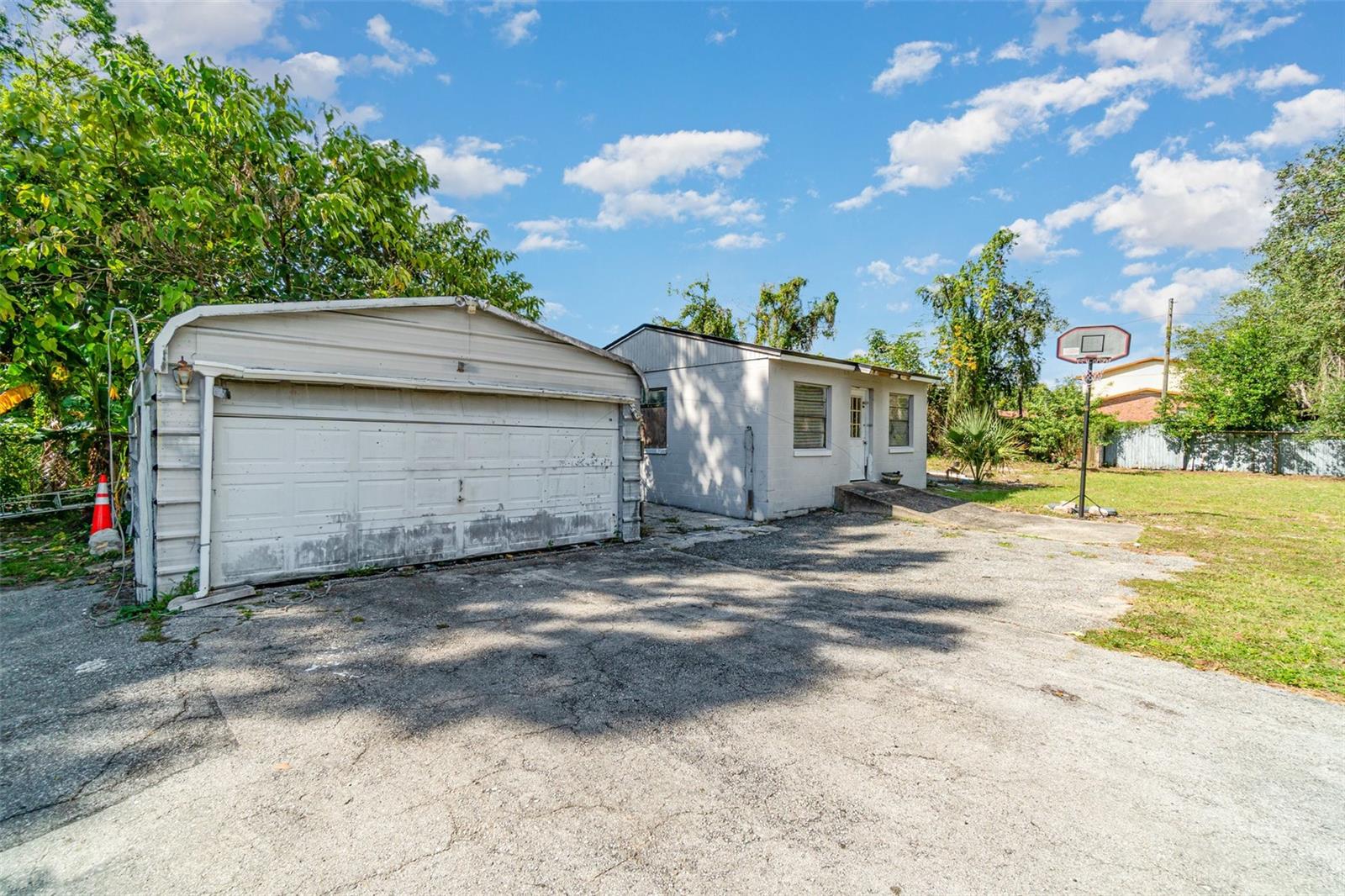 746 S HIGHLAND AVE, APOPKA, FL, 32703