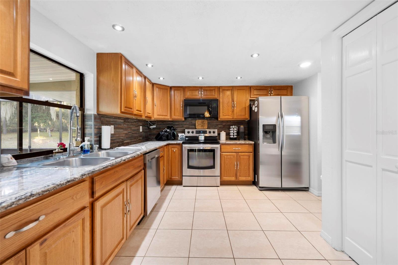 8998 LISMORE CT, WEEKI WACHEE, FL, 34613