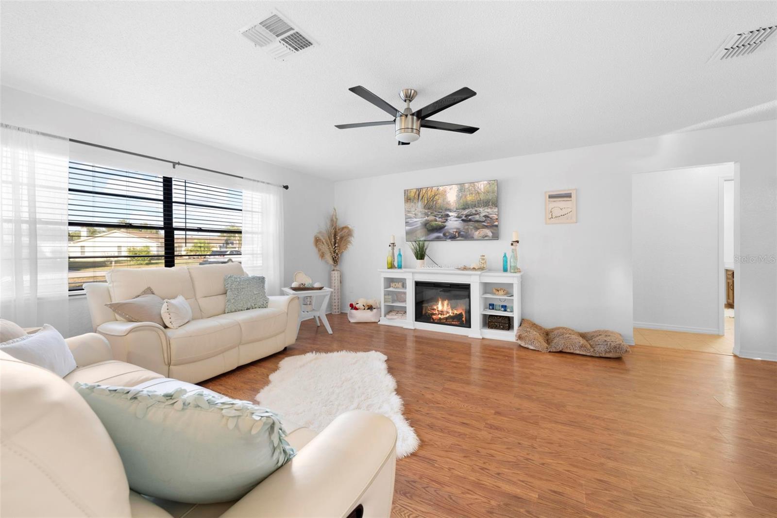 8998 LISMORE CT, WEEKI WACHEE, FL, 34613