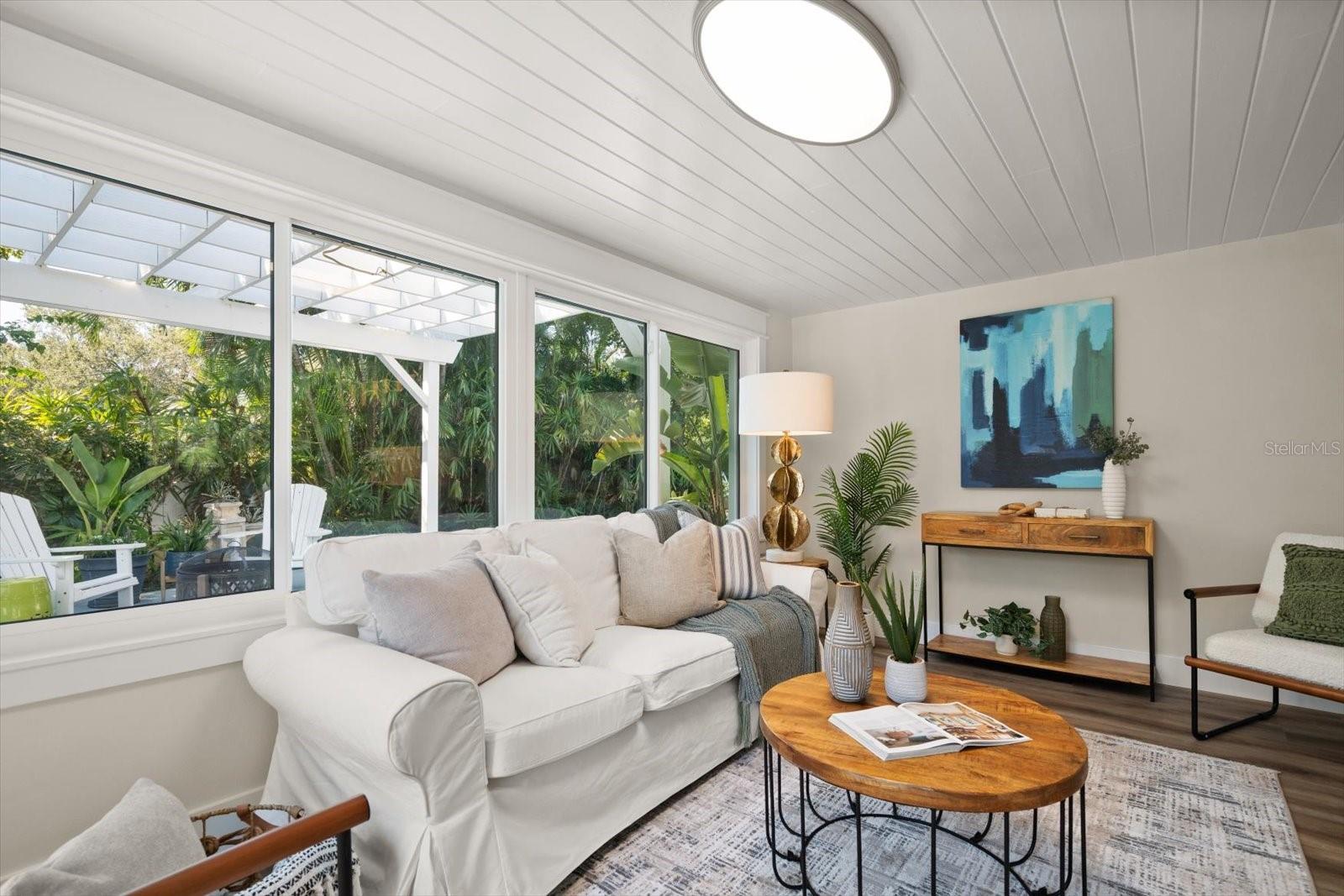 503 POINSETTIA RD, BELLEAIR, FL, 33756