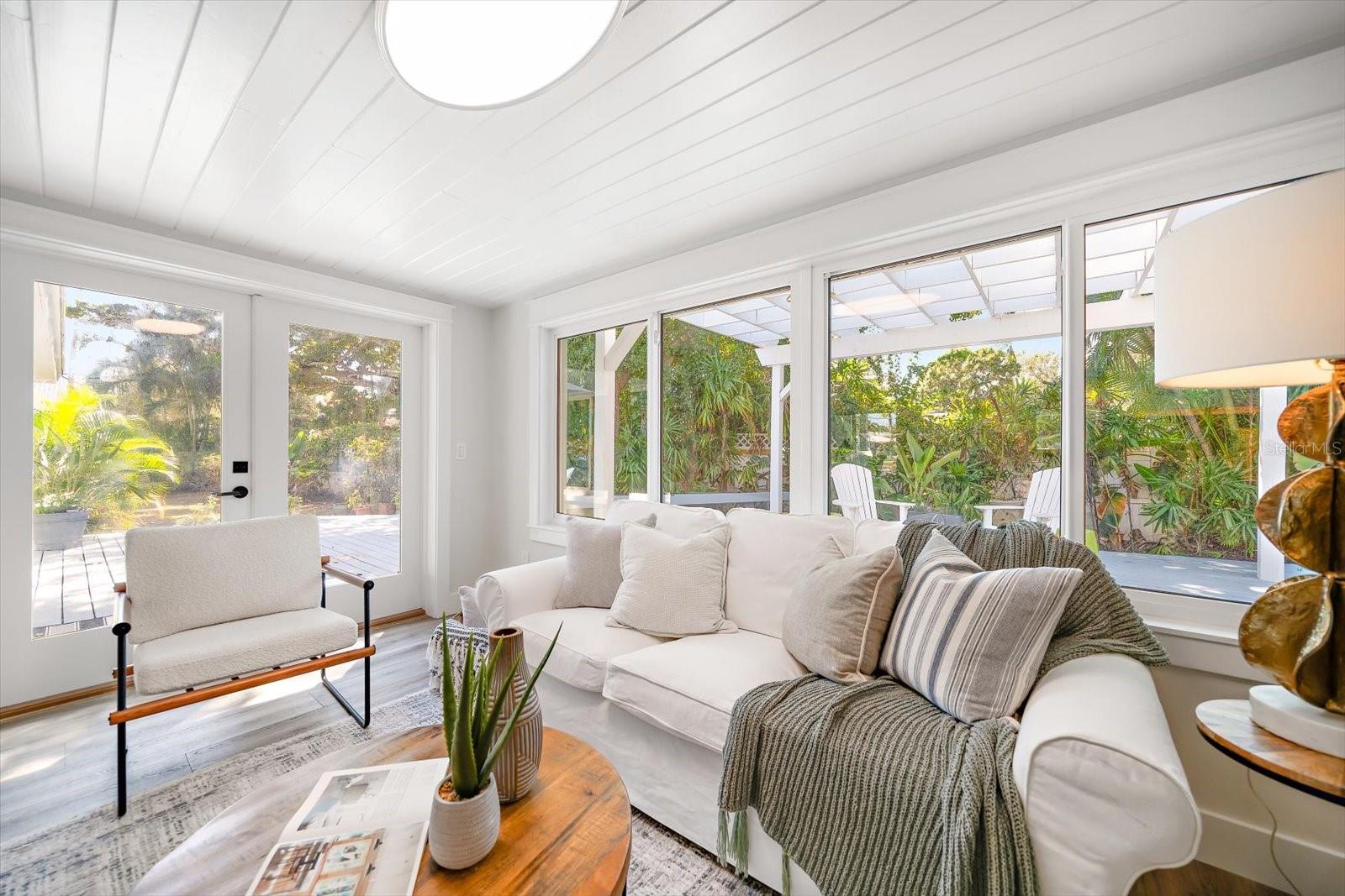 503 POINSETTIA RD, BELLEAIR, FL, 33756