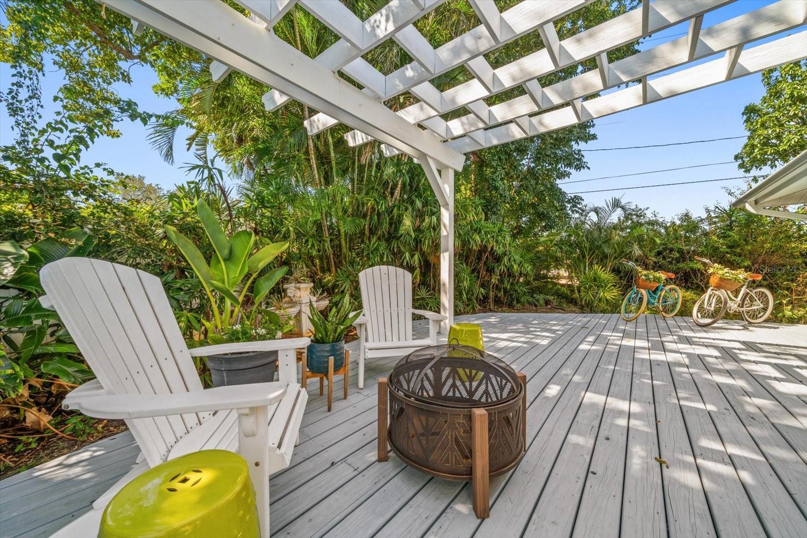 503 POINSETTIA RD, BELLEAIR, FL, 33756