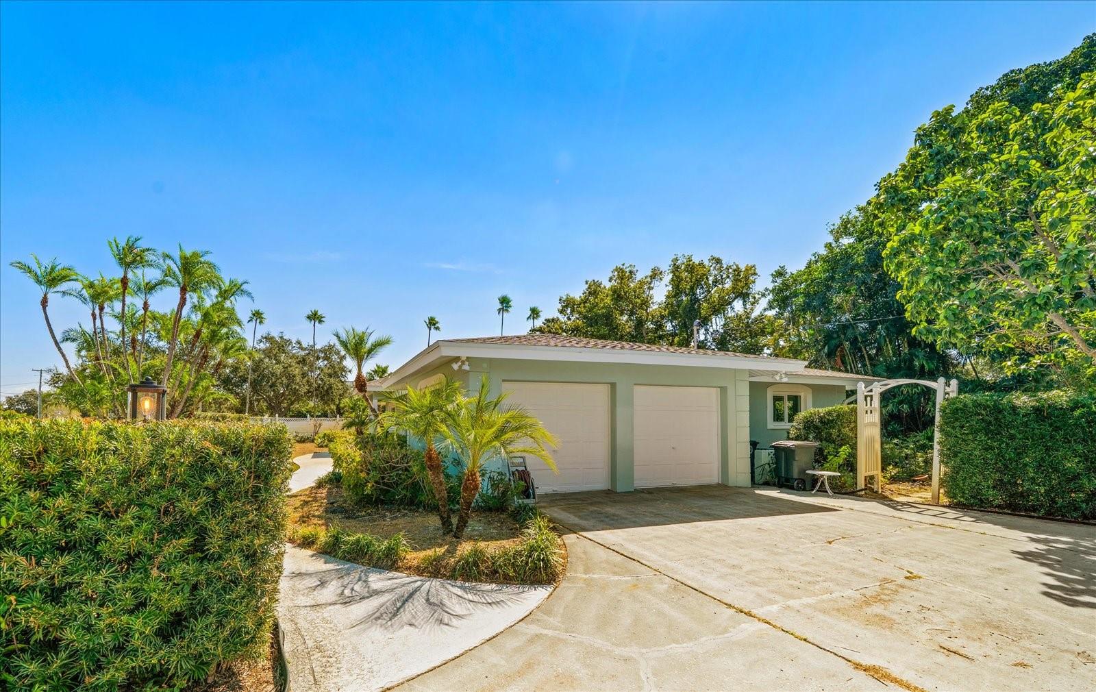 503 POINSETTIA RD, BELLEAIR, FL, 33756