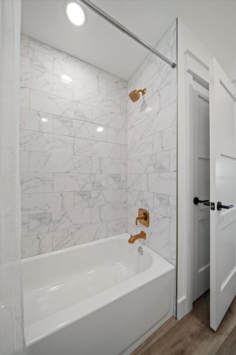 503 POINSETTIA RD, BELLEAIR, FL, 33756