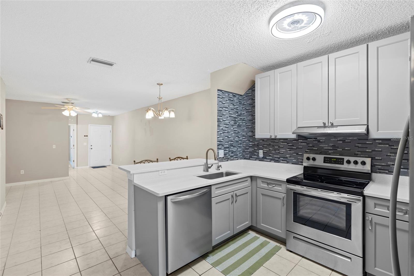 6333 OSPREY LAKE CIR, RIVERVIEW, FL, 33578