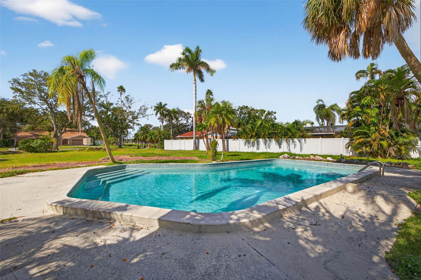 3519 SHORE ACRES BLVD NE, ST PETERSBURG, FL, 33703