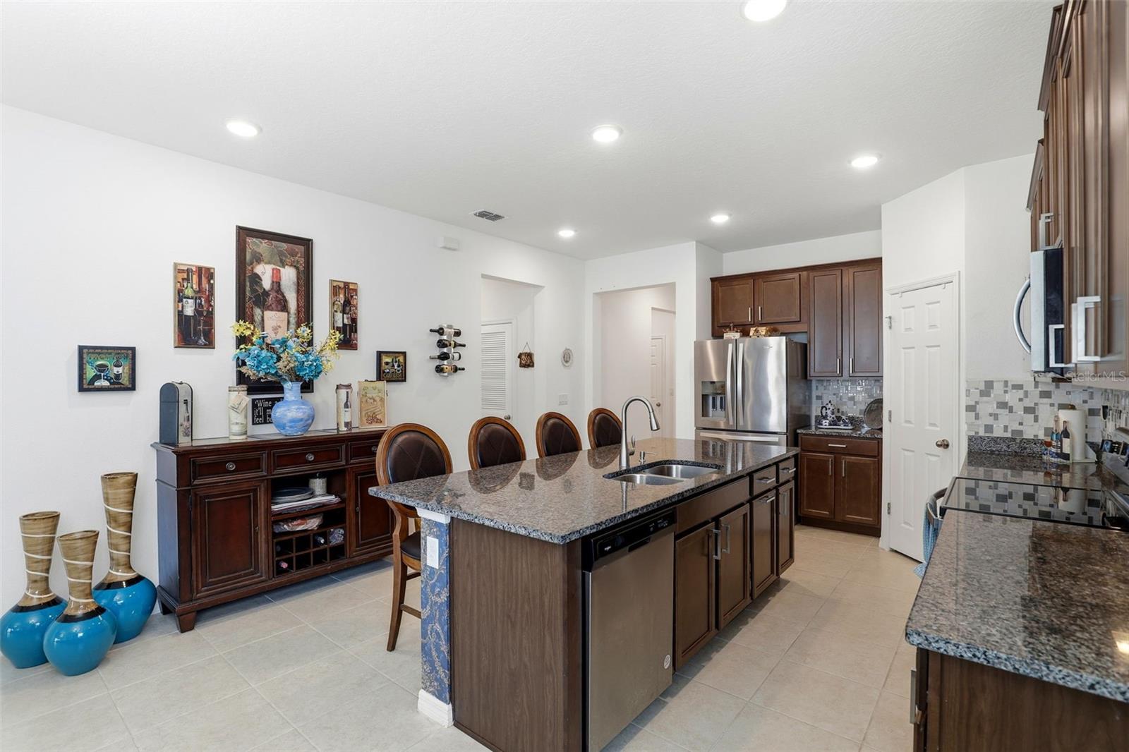 1702 FLOURISH AVE, KISSIMMEE, FL, 34744