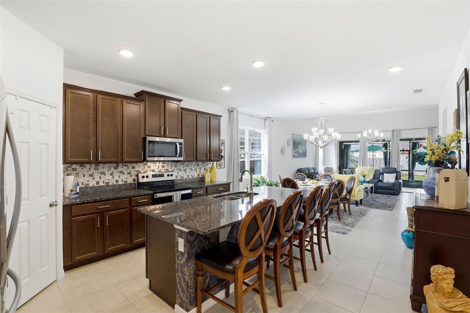 1702 FLOURISH AVE, KISSIMMEE, FL, 34744