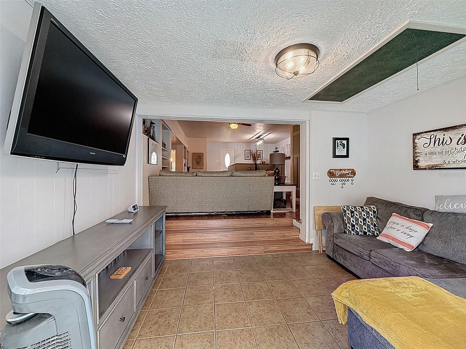 L4956822 Property Photo