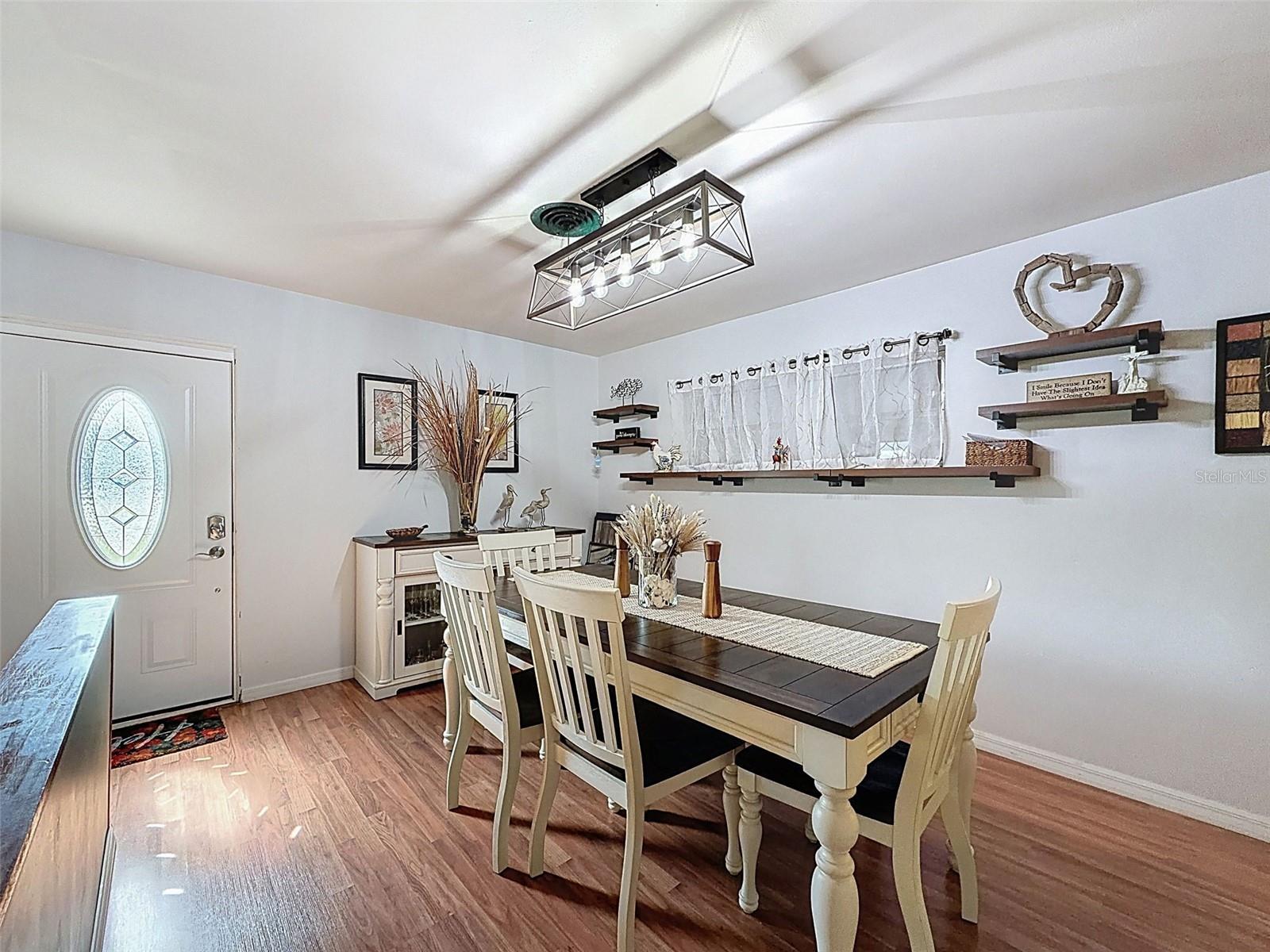 L4956822 Property Photo