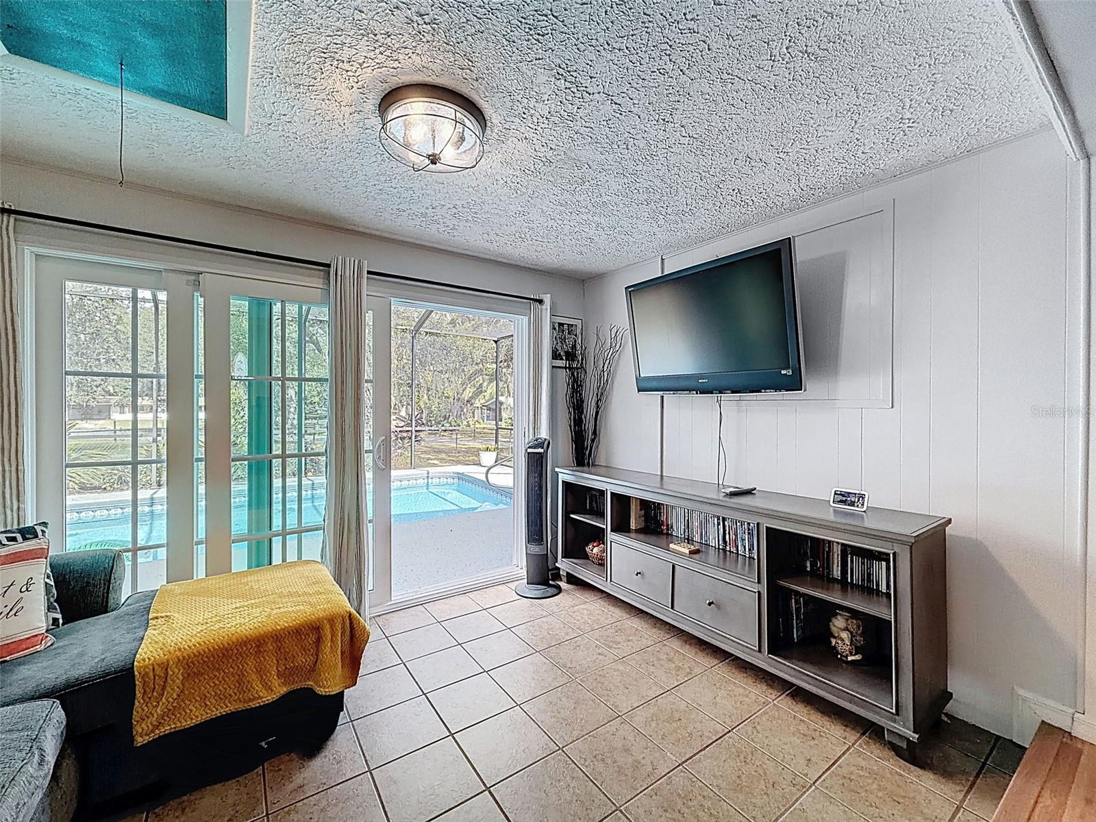 L4956822 Property Photo