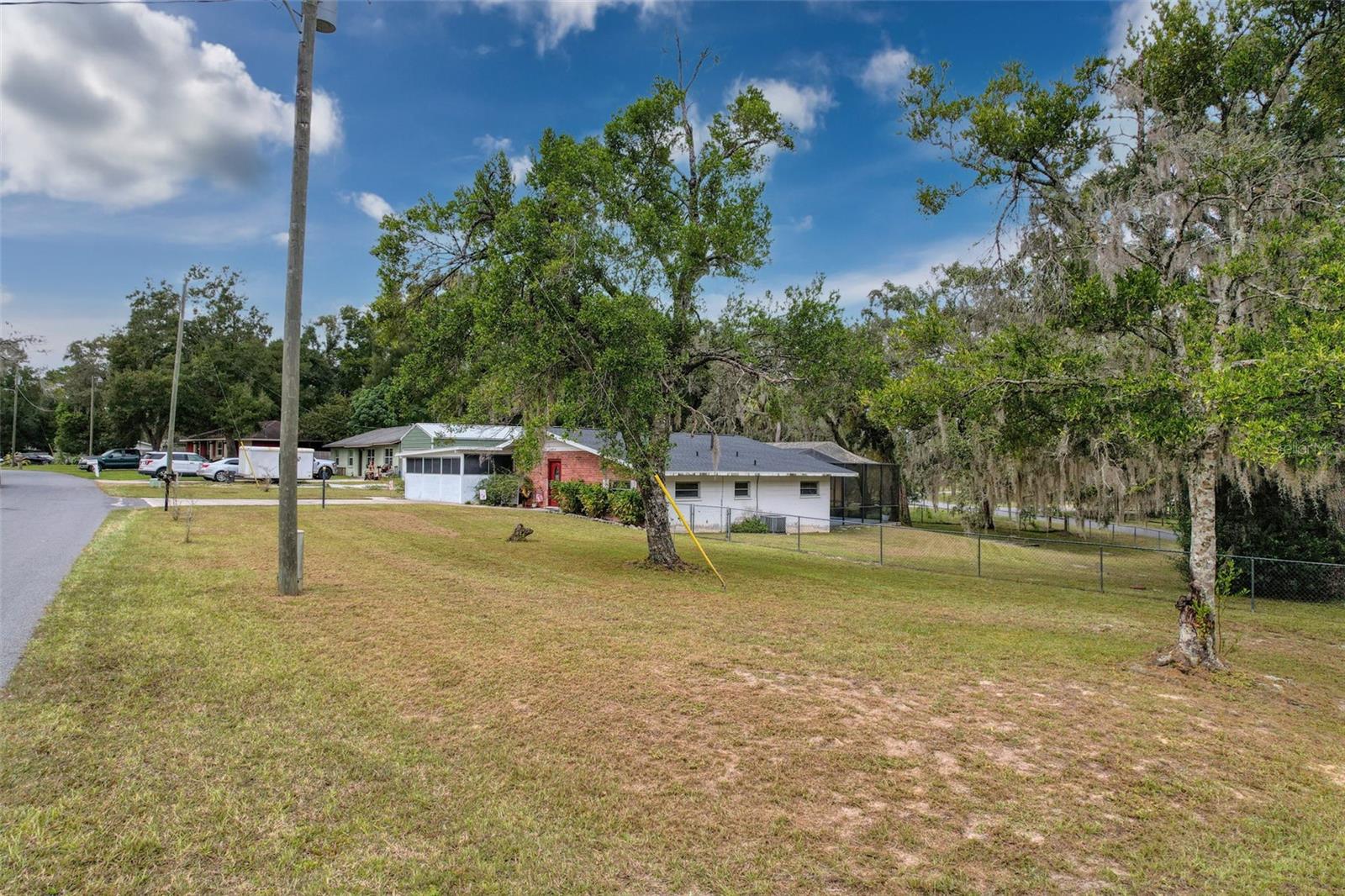 L4956822 Property Photo