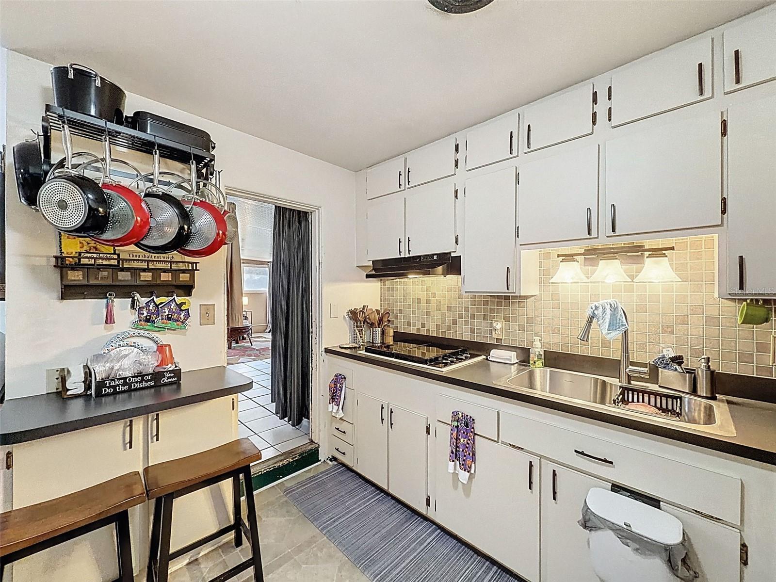 L4956822 Property Photo