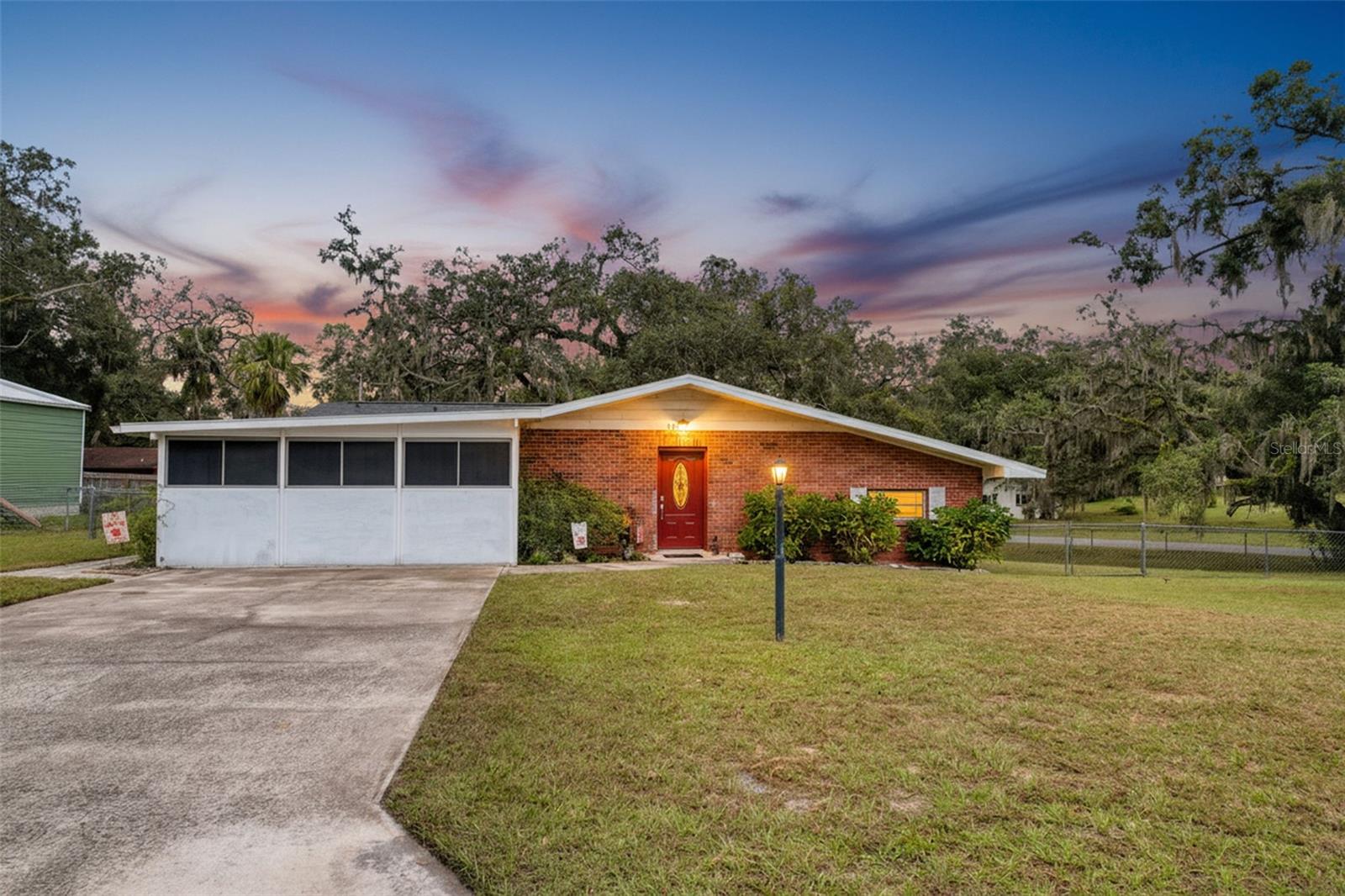 L4956822 Property Photo