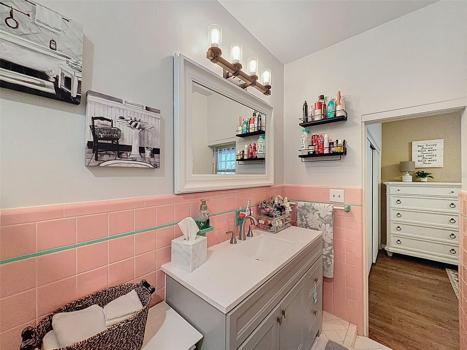 L4956822 Property Photo