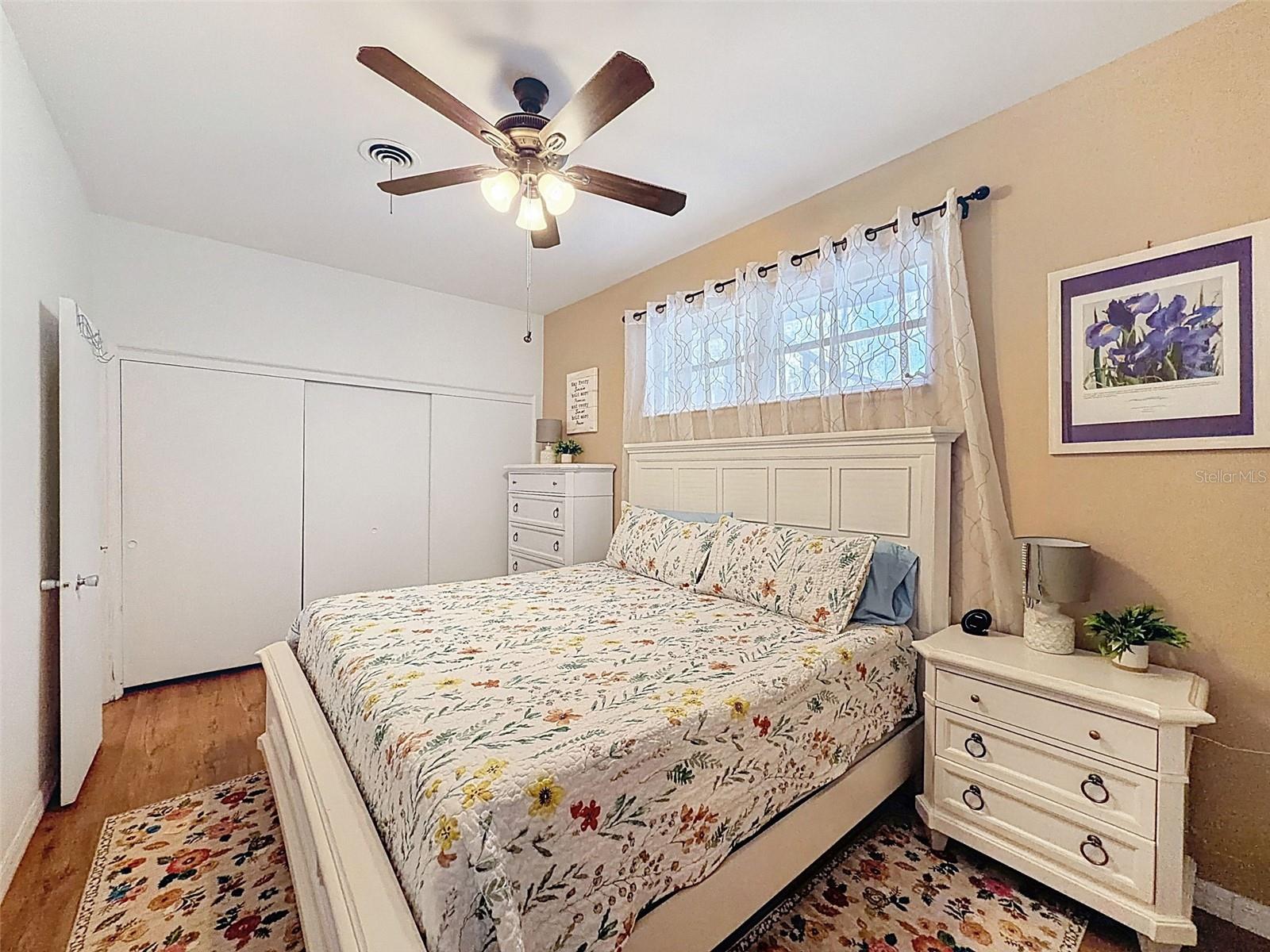 L4956822 Property Photo