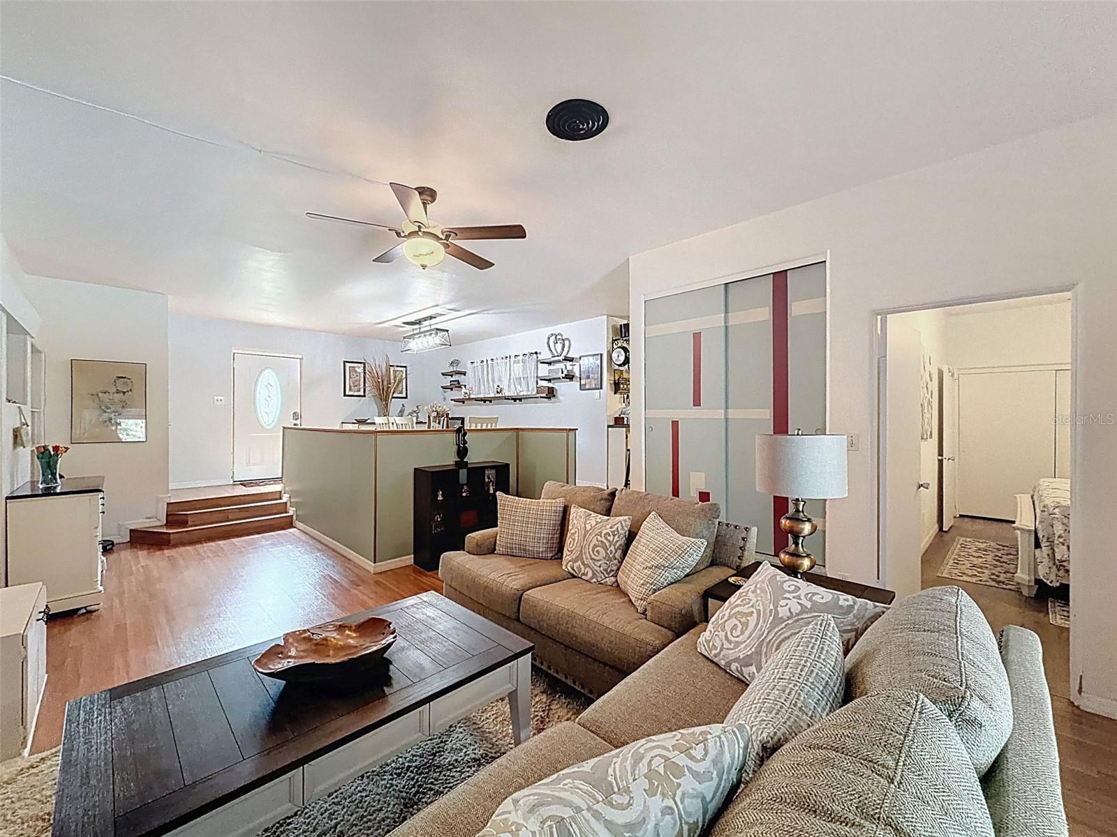 L4956822 Property Photo