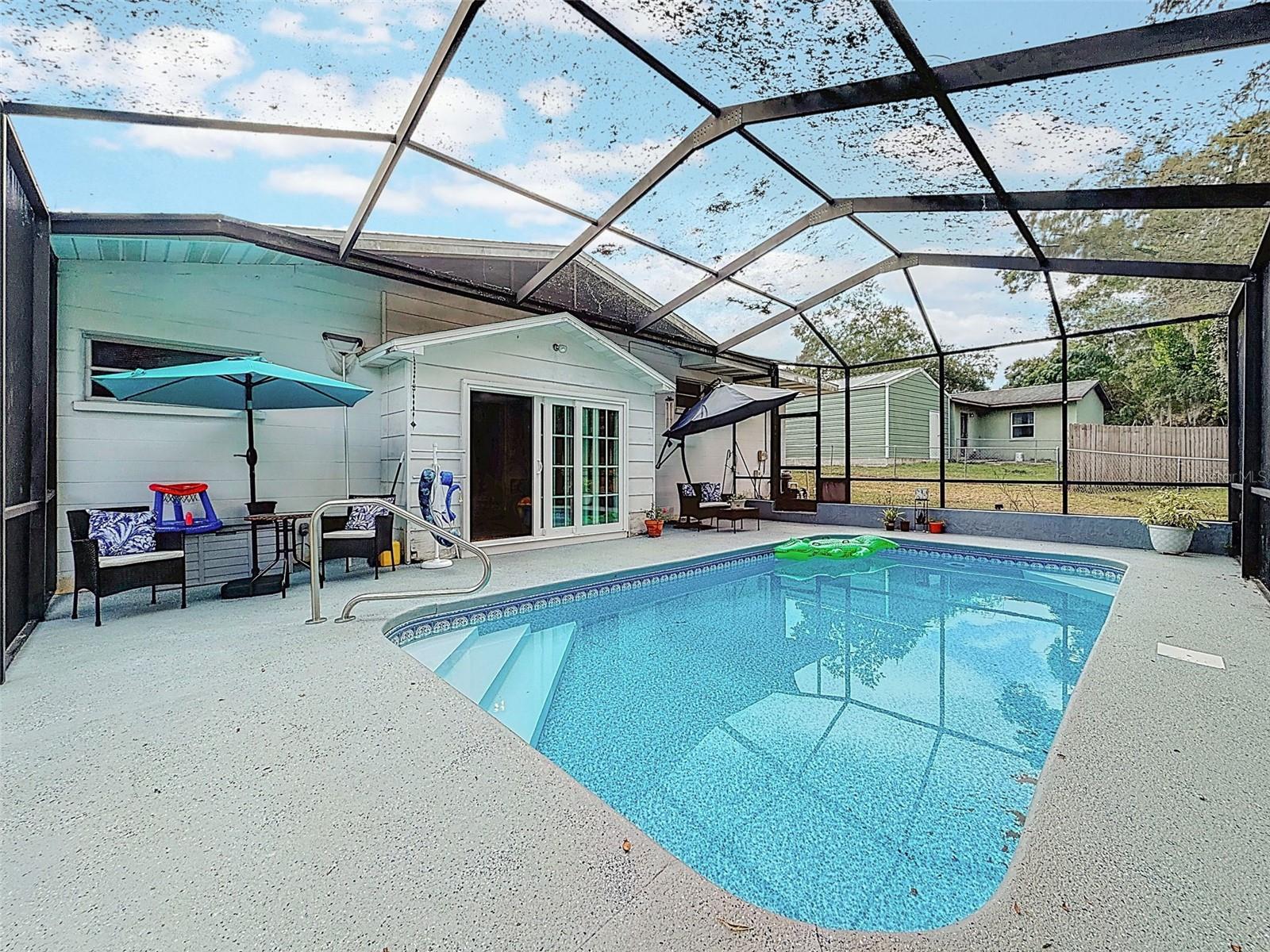 L4956822 Property Photo