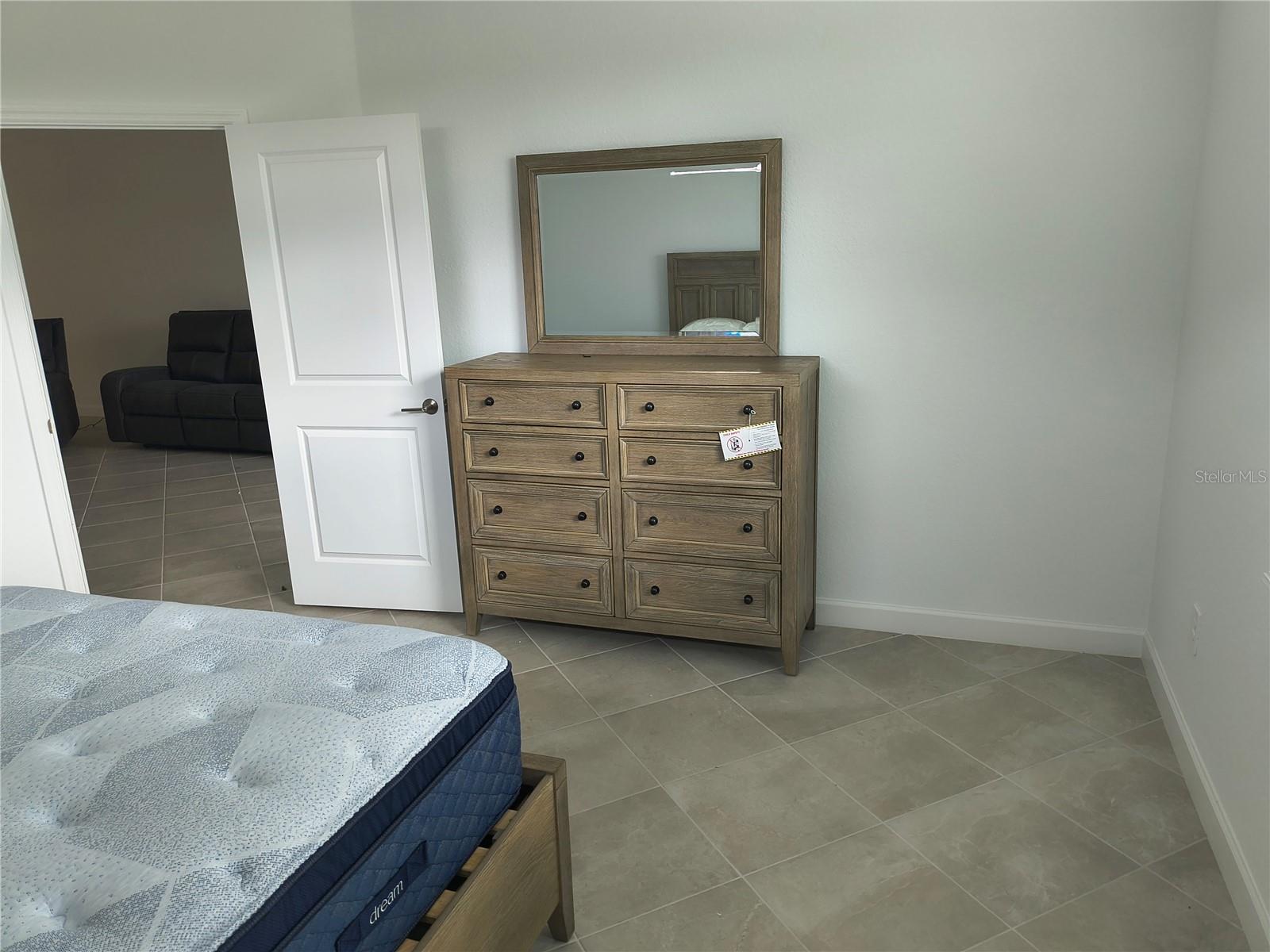 8225 SHORE LAKE DR, ENGLEWOOD, FL, 34224