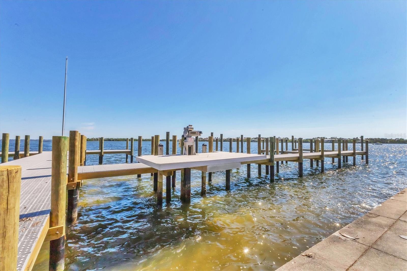 3810 GULF OF MEXICO DR #F105, LONGBOAT KEY, FL, 34228