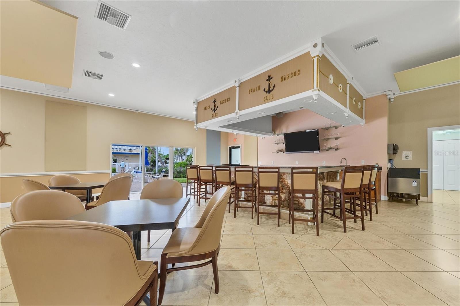 3810 GULF OF MEXICO DR #F105, LONGBOAT KEY, FL, 34228