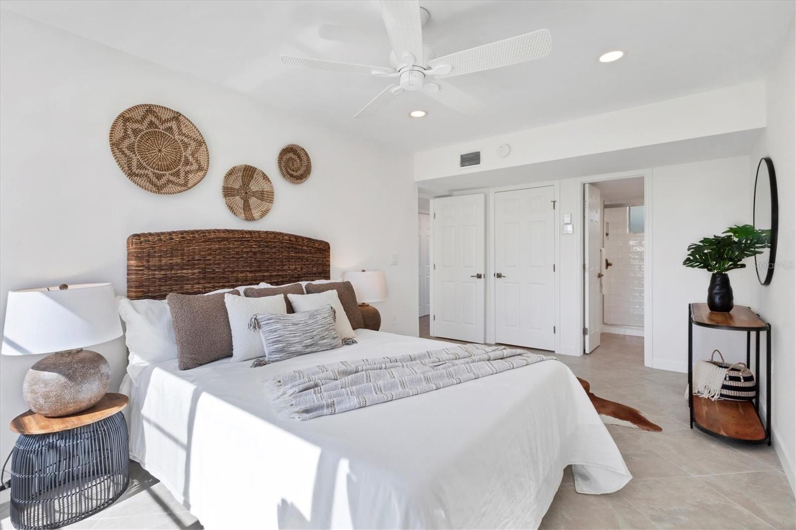 3810 GULF OF MEXICO DR #F105, LONGBOAT KEY, FL, 34228