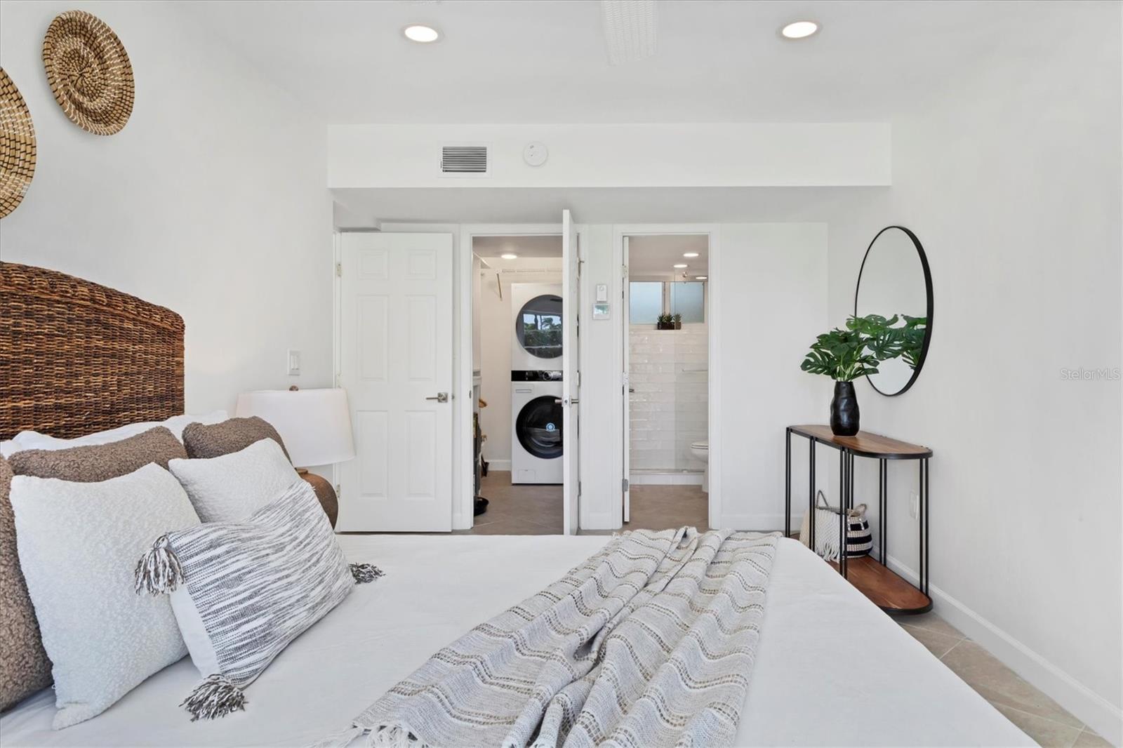 3810 GULF OF MEXICO DR #F105, LONGBOAT KEY, FL, 34228