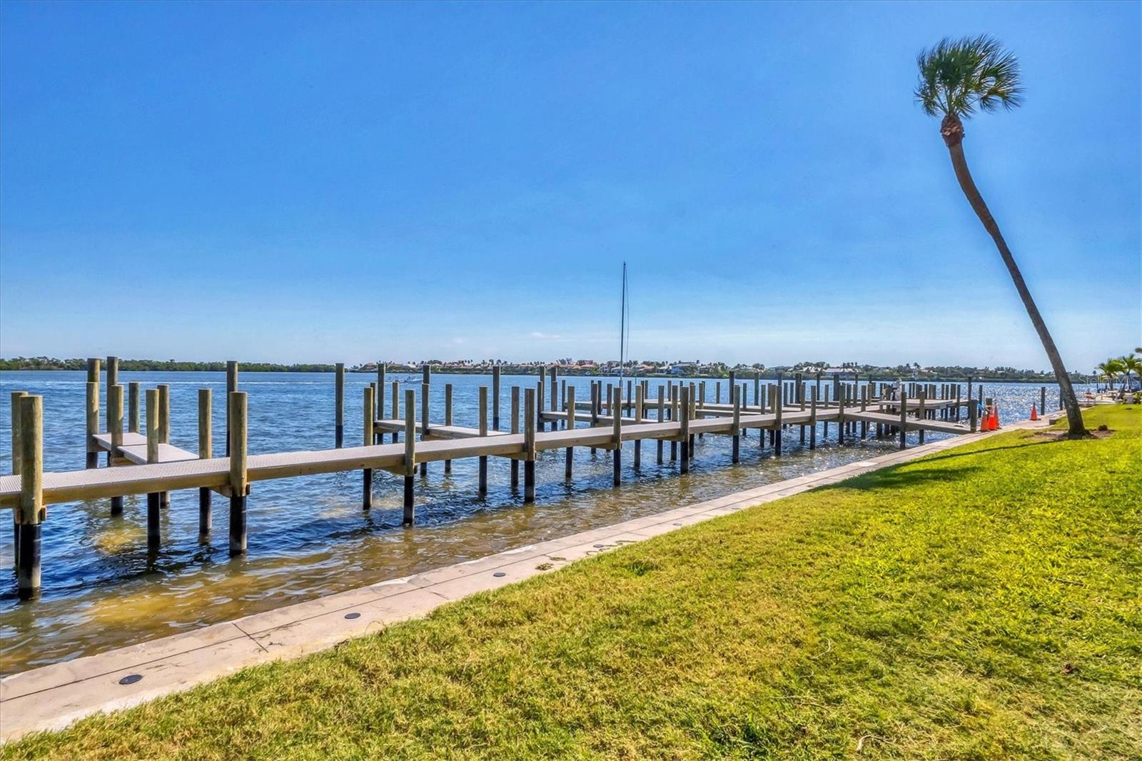 3810 GULF OF MEXICO DR #F105, LONGBOAT KEY, FL, 34228