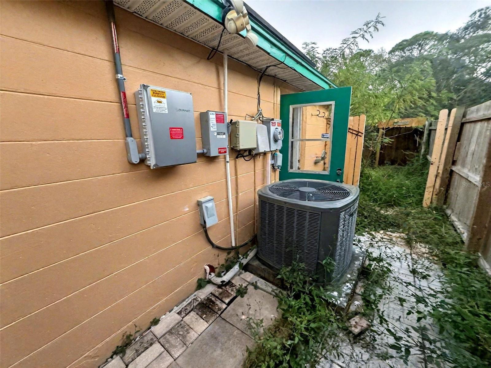 6134 WESTPORT DR, PORT RICHEY, FL, 34668