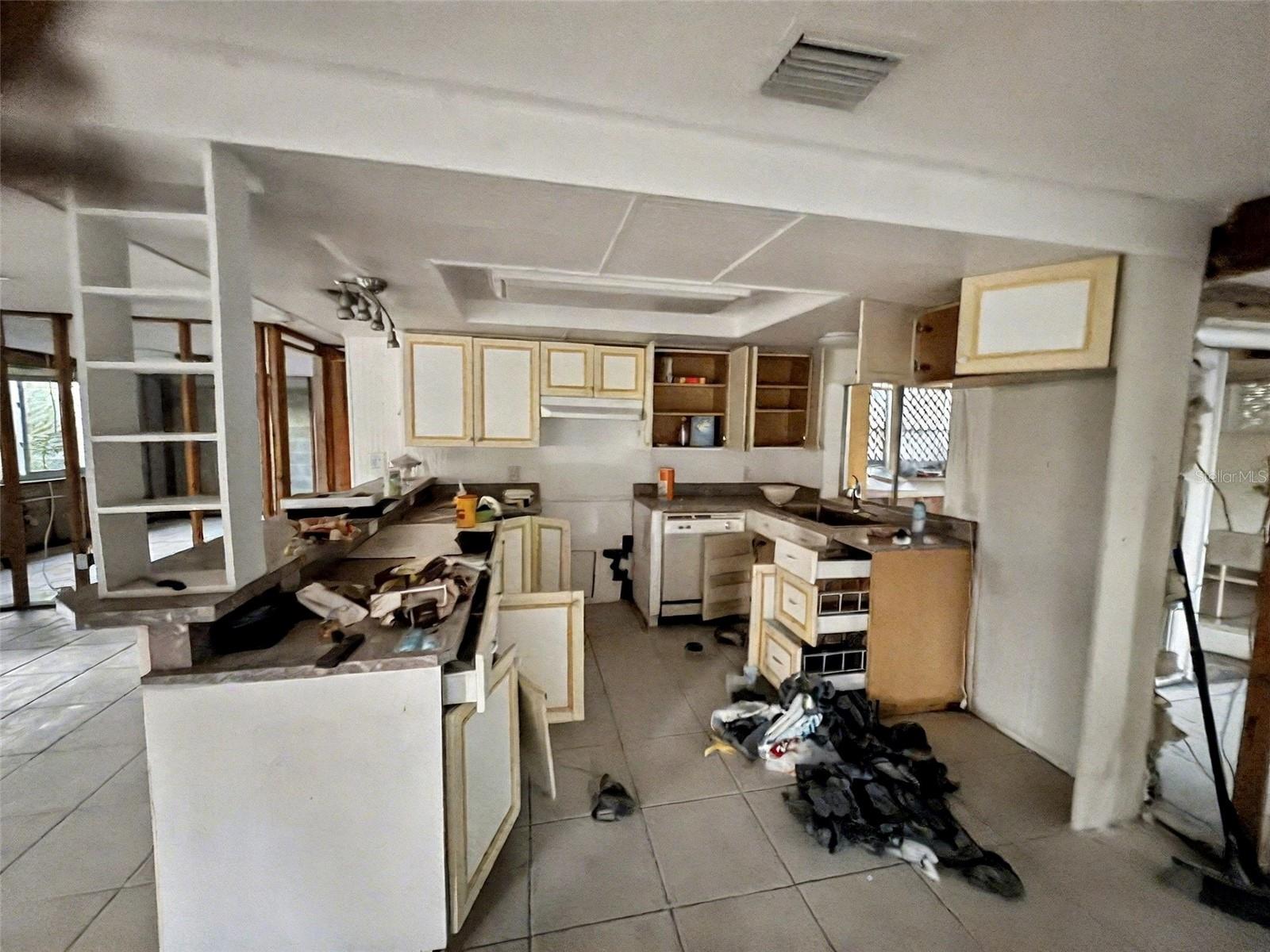 6134 WESTPORT DR, PORT RICHEY, FL, 34668