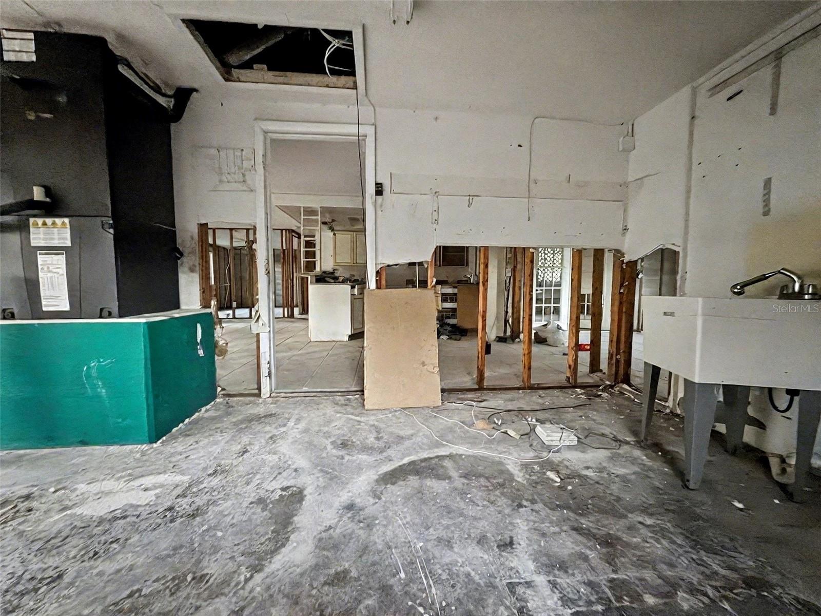 6134 WESTPORT DR, PORT RICHEY, FL, 34668