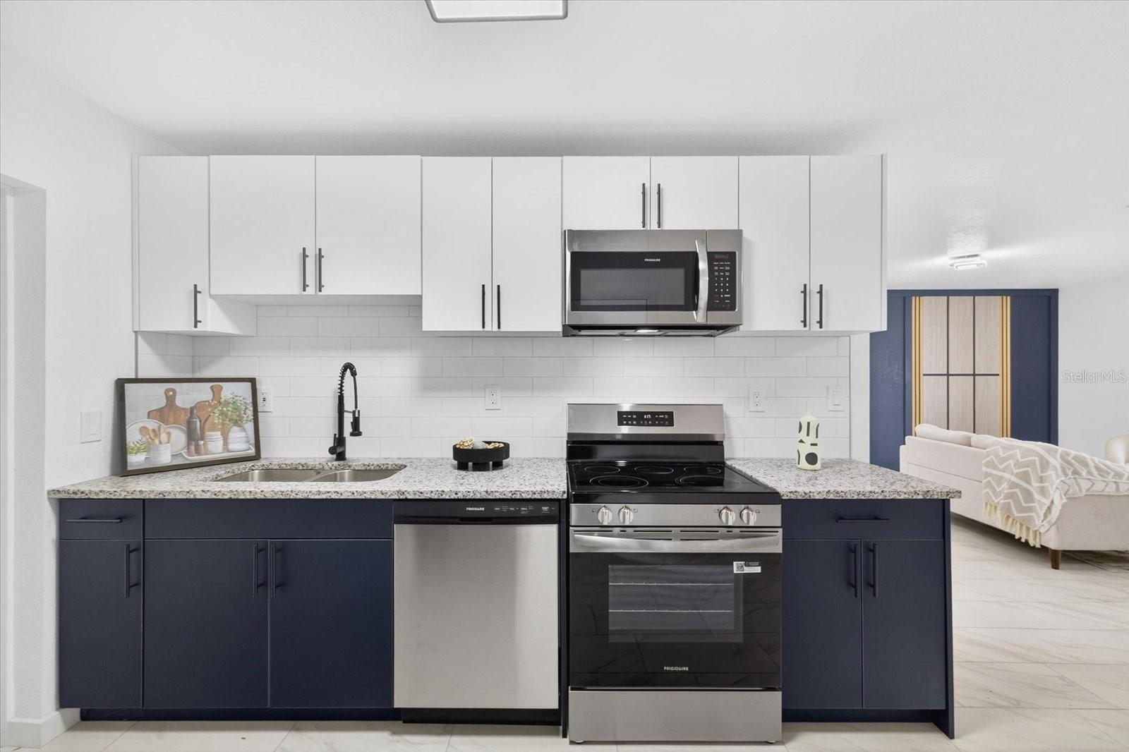 11111 MAHIN LN, RIVERVIEW, FL, 33578