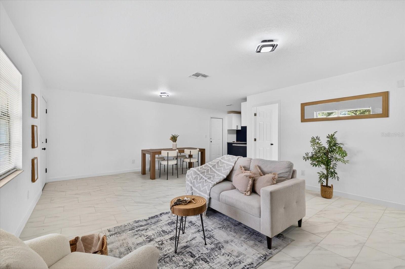 11111 MAHIN LN, RIVERVIEW, FL, 33578